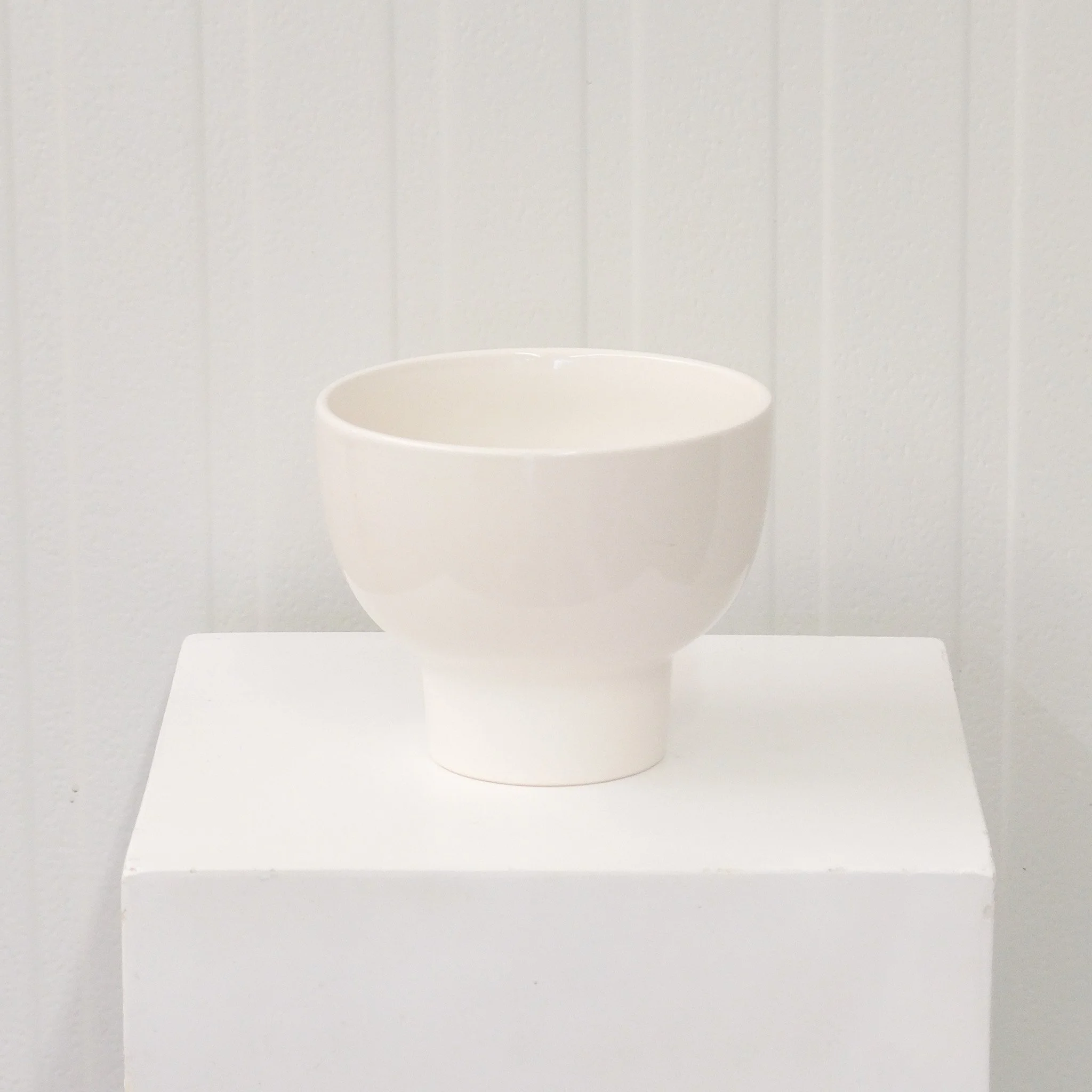 FF_PedestalContainer_Ceramic_White.jpg