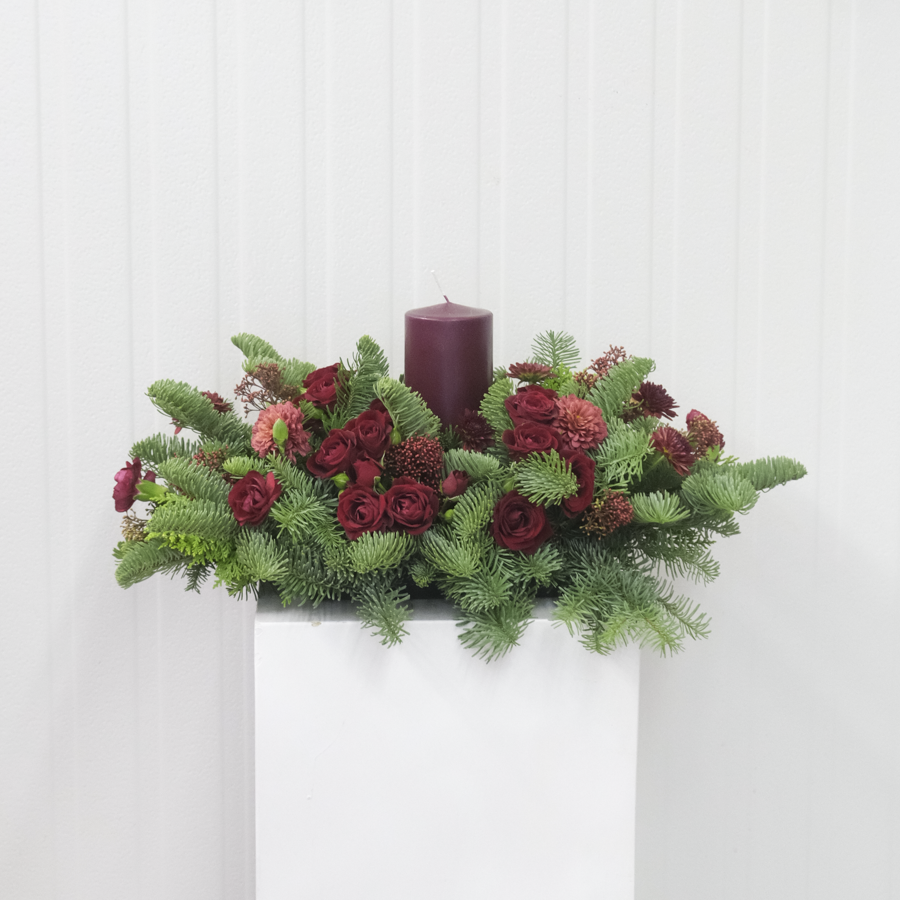 FF_WC_MaroonCandleCenterpiece-2.png