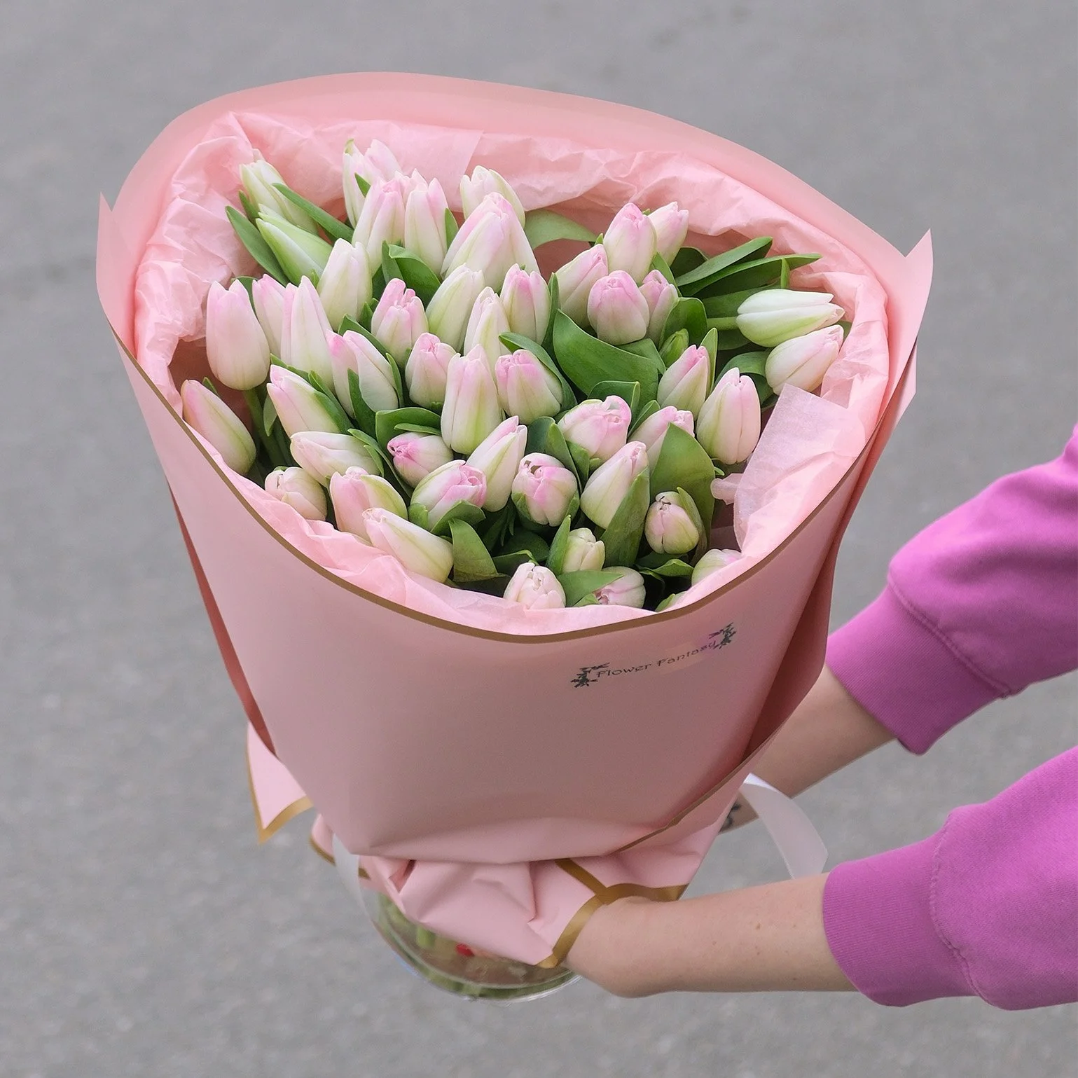 FF_PinkTulipBouquet.jpg
