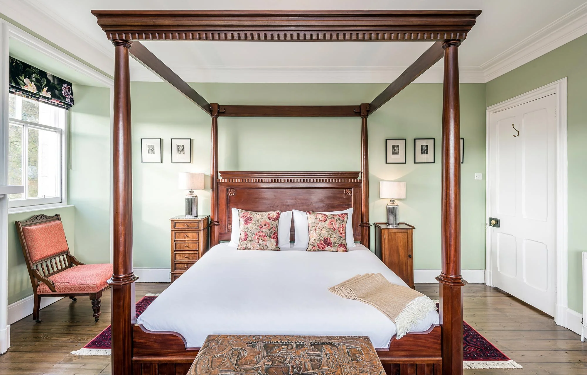 Highland Escape Luxury at Loch Ness, Scotland