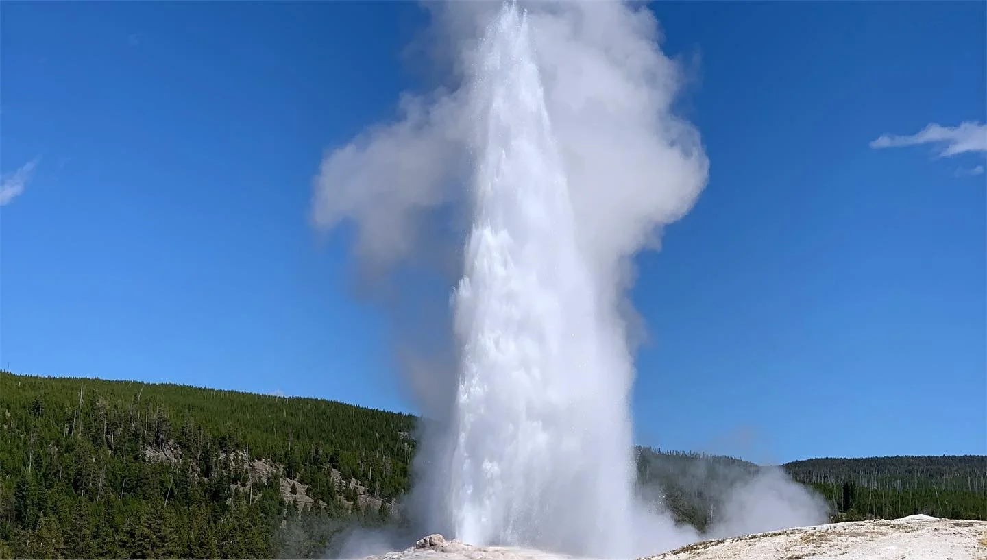 cdt-07-old-faithful-yellowstone.jpg
