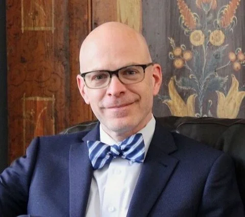 Thomas B. Curley AB '96