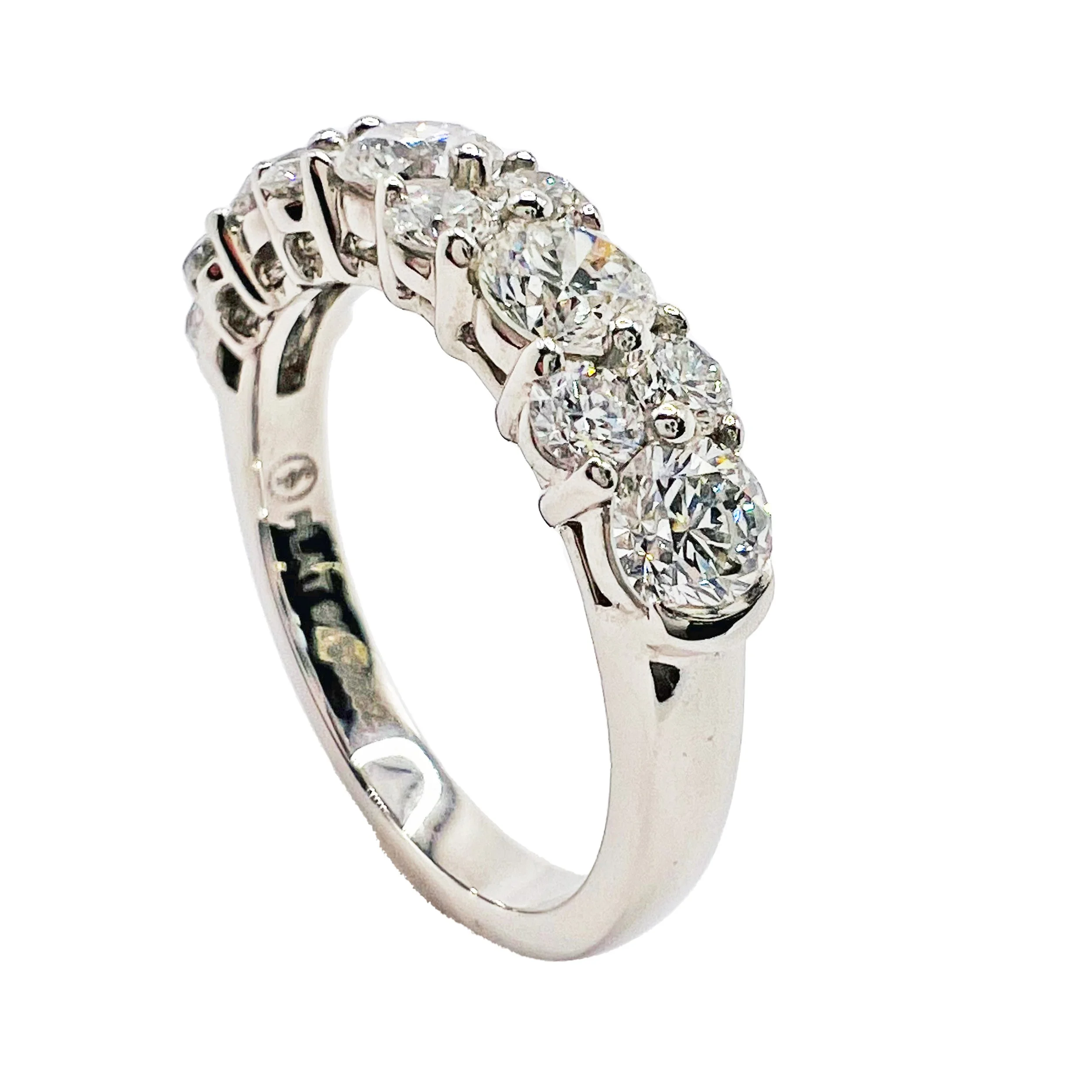 JS-WB239-PTQ4-1.83CT-angle.jpg