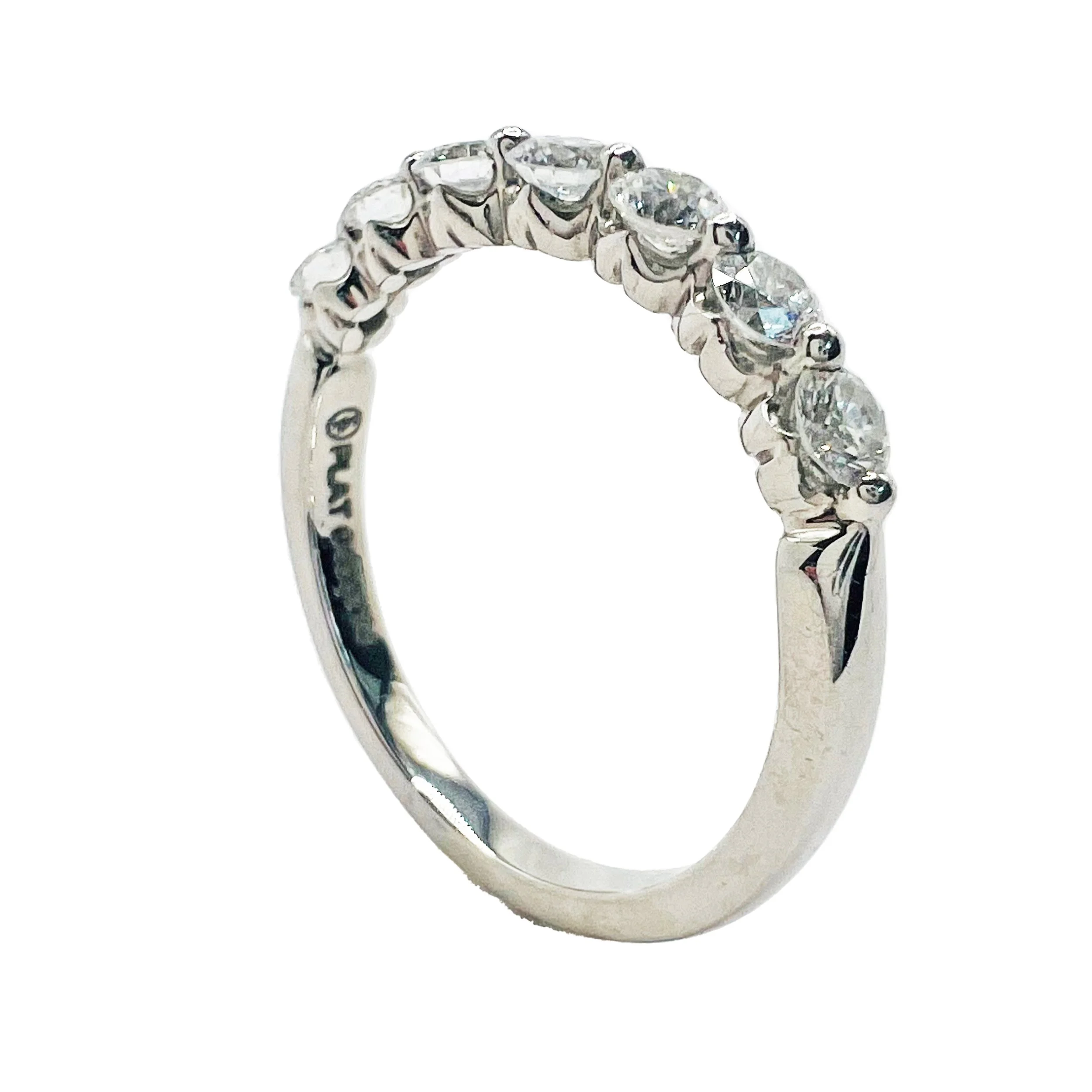 JS-WB129C-PTQ4-0.70CT-ANGLE.jpg