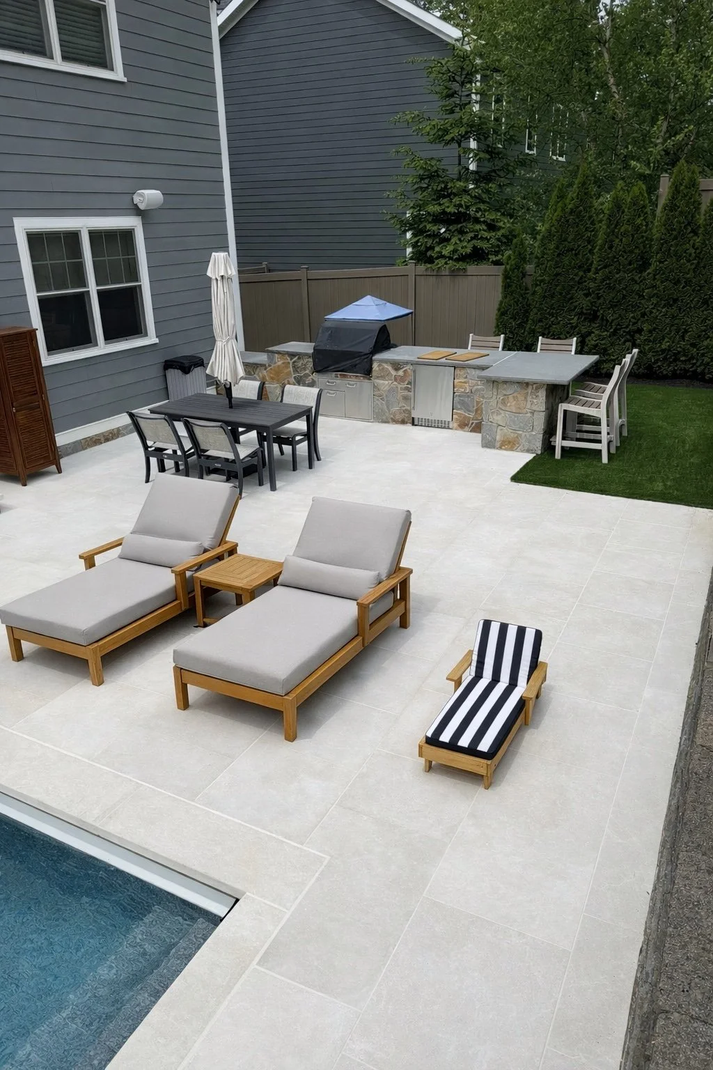 barrasso pool outdoor kitchen.jpeg