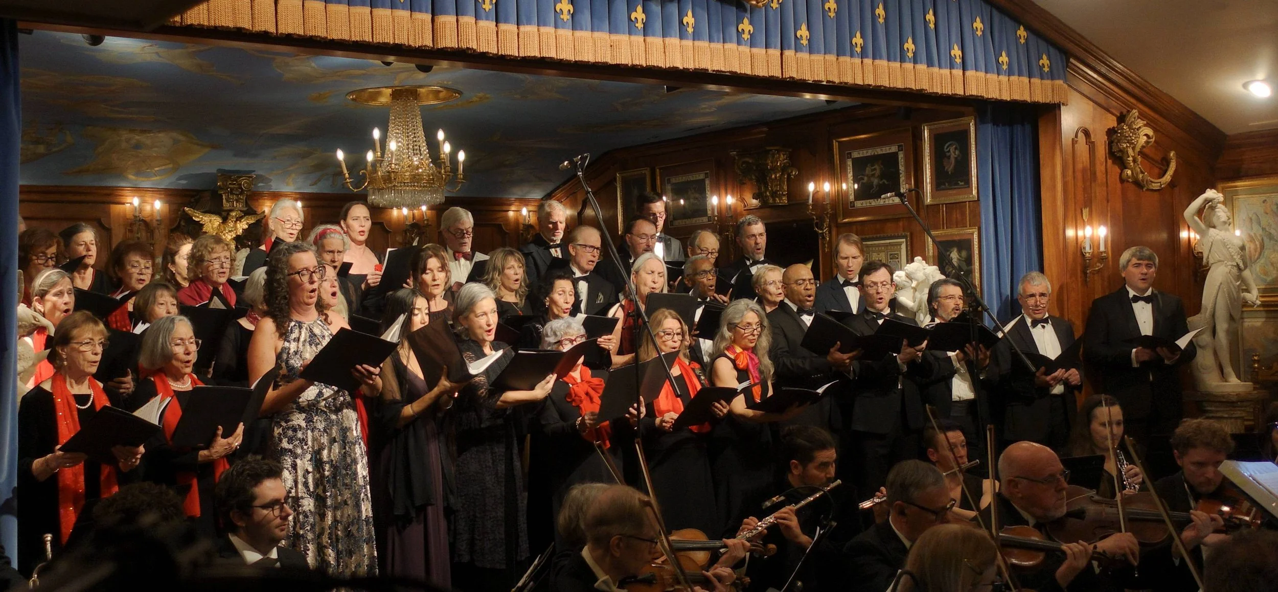 Christmas Orchestra and Chorus_2.jpg