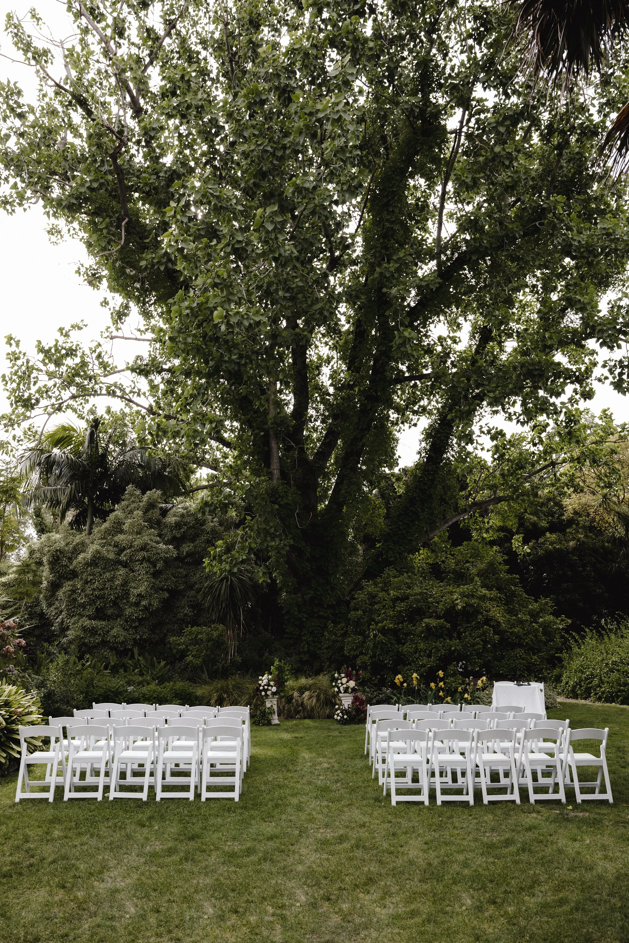 Wedding Ceremony at Gardens House in the Botanical Gardens Melbourne