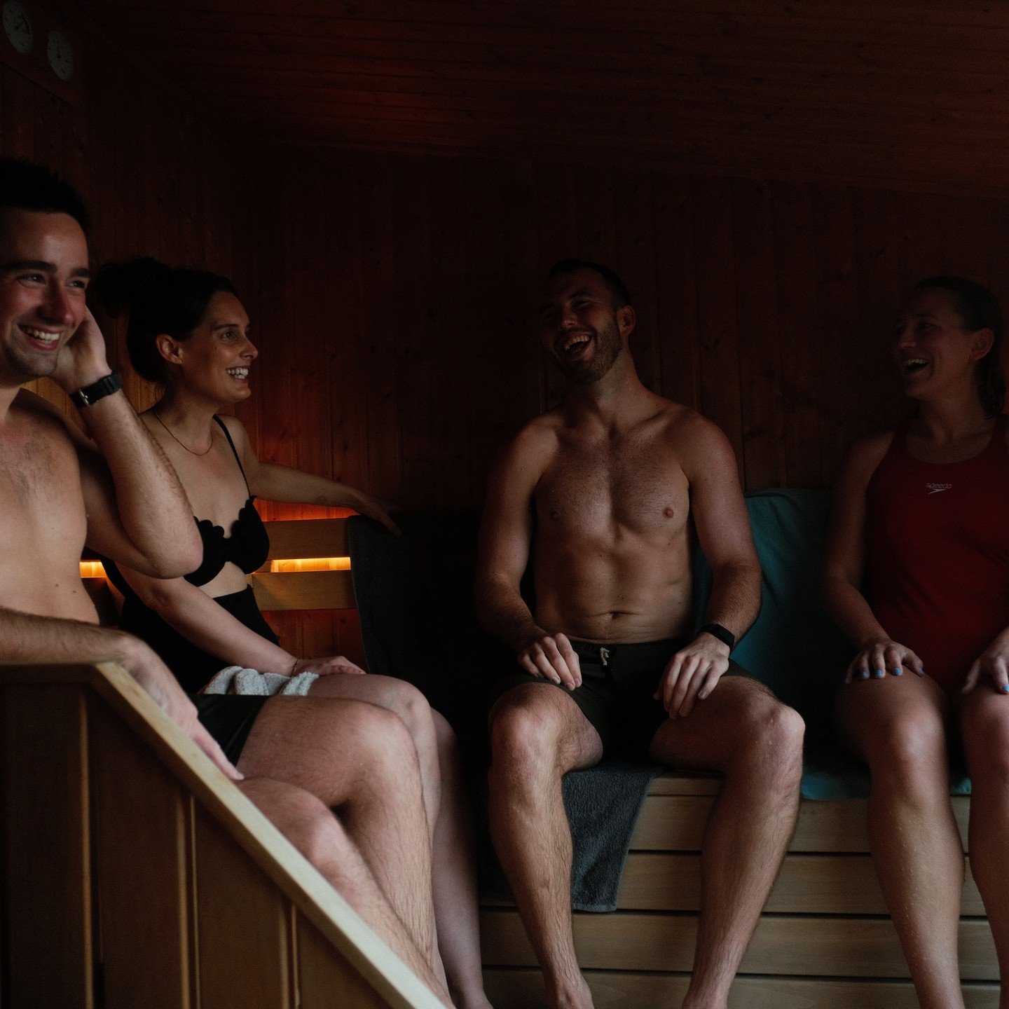 Such a great alternative to meeting people in the Pub...... your body will thank you the day after! =)

Photo by: @sawnallosgi 

#mobilesauna #scandinaviansauna #premiumsauna #saunalife #danishdesign #hygge #scandinaviandesign #nordicdesign #bastu #c