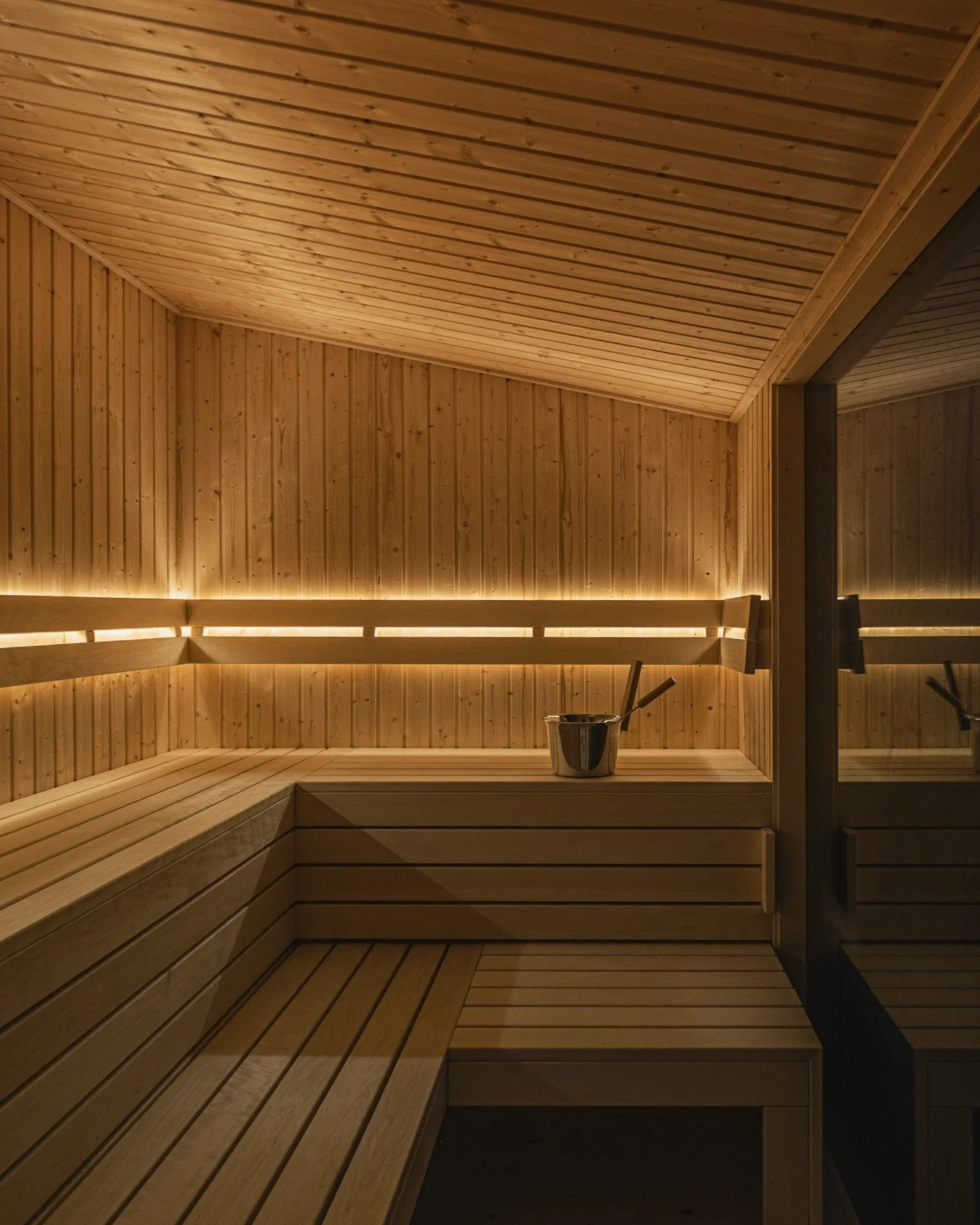 Heal in the heat, on your terms, with a Scandinavian Sauna.
#scandinaviansauna
#nordicsauna
#mobilesauna
#saunadesign
#saunalife
#saunatime
#wellness
#relax
#saunarental
#outdoorsauna
#homeoffice
#slowliving
#ritualdesign
#nordicdesign