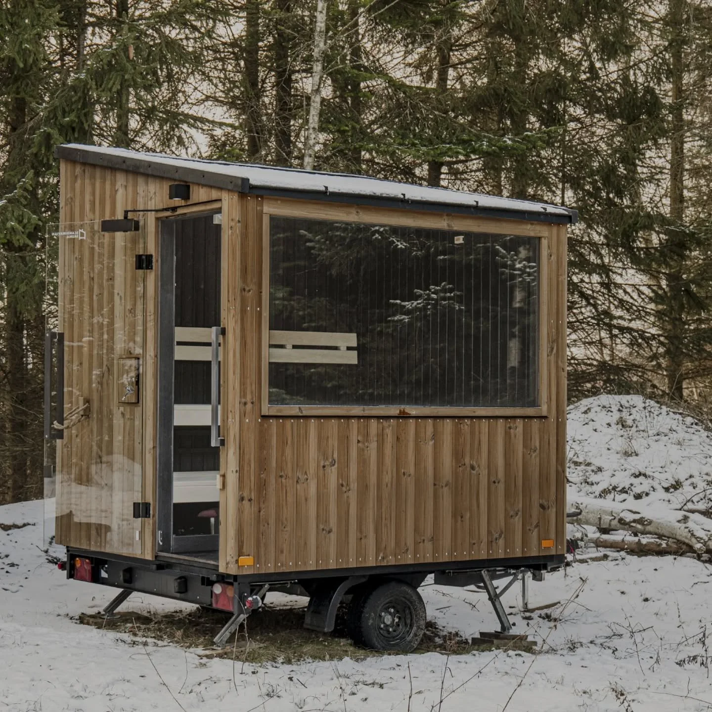 Like a warm forest cave.

#scandinaviansauna
#hygge
#ScandinavianDesign
#WellnessJourney
#mobilesauna