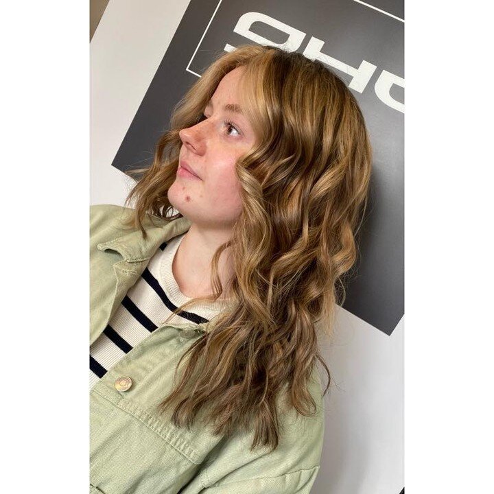 🍂 🍂 🍂 🍂 🍂

🤎Ruby&rsquo;s client is getting into the autumnal vibes with this gorgeous multitonal colour! 🤎

#hair #hairstyle #beauty #hairstyles #haircut #fashion #hairstylist #makeup #haircolor #love #style #instagood #beautiful #balayage #ba