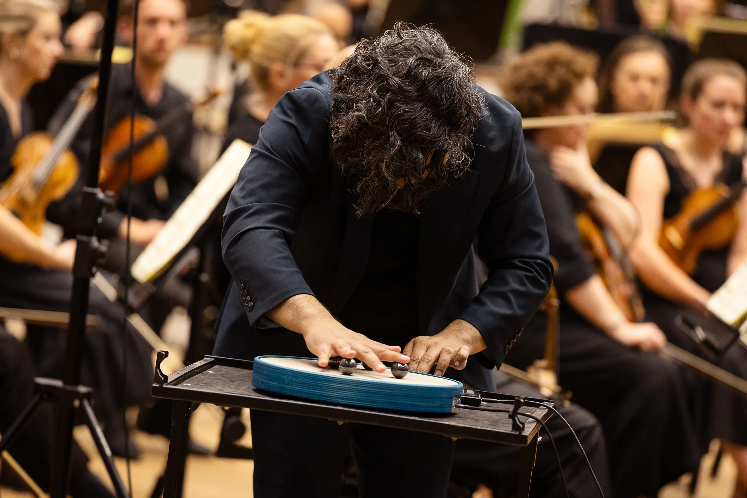 Zubin_Kanga_BBC_Phil_2025_Hi_Res_©RobinCle wley-5423 (1).jpg