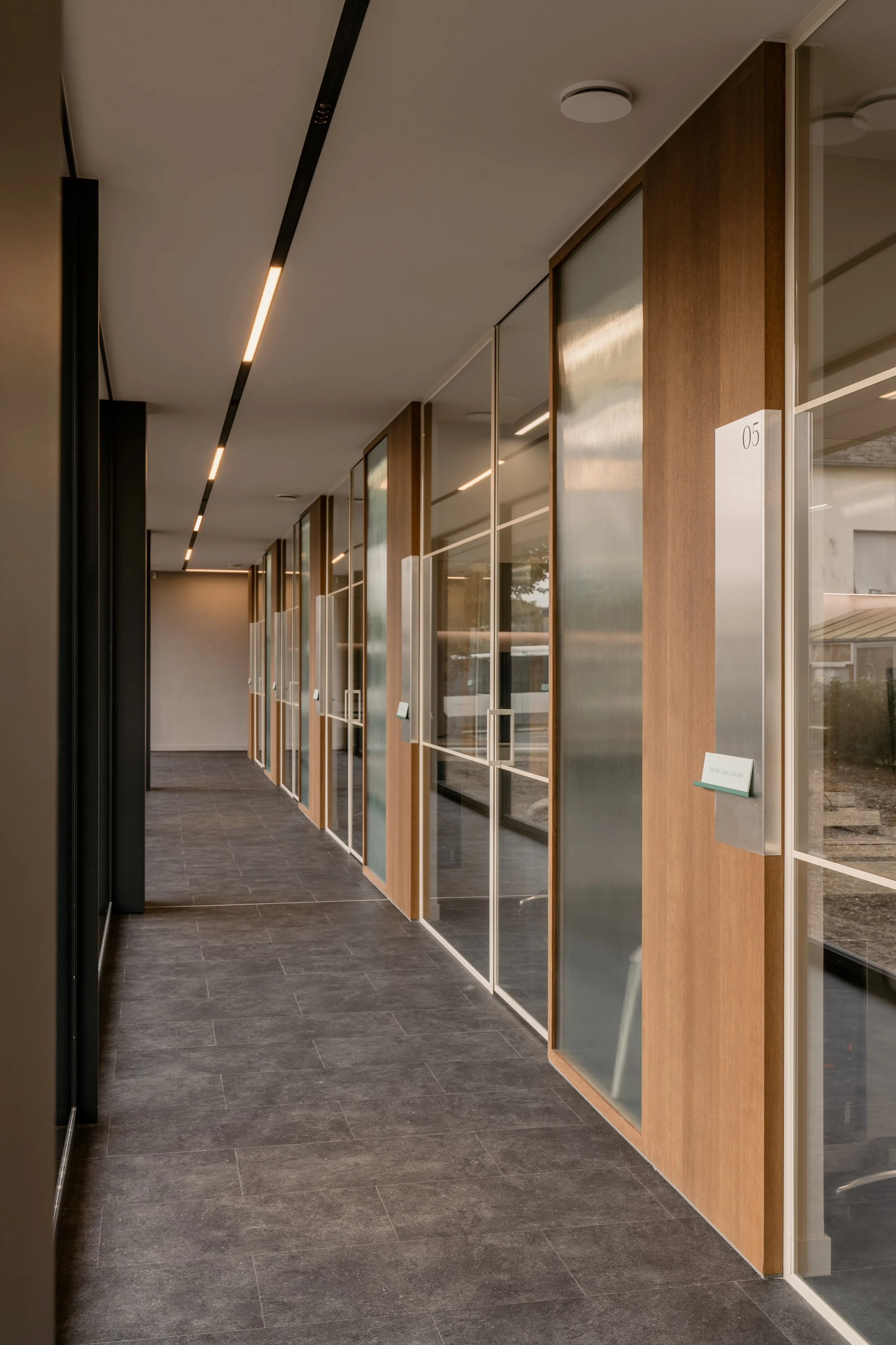 Gang 2 - SH-studio haver-tandzorg gooik-hannelore veelaert-A7405644-HDR.jpg