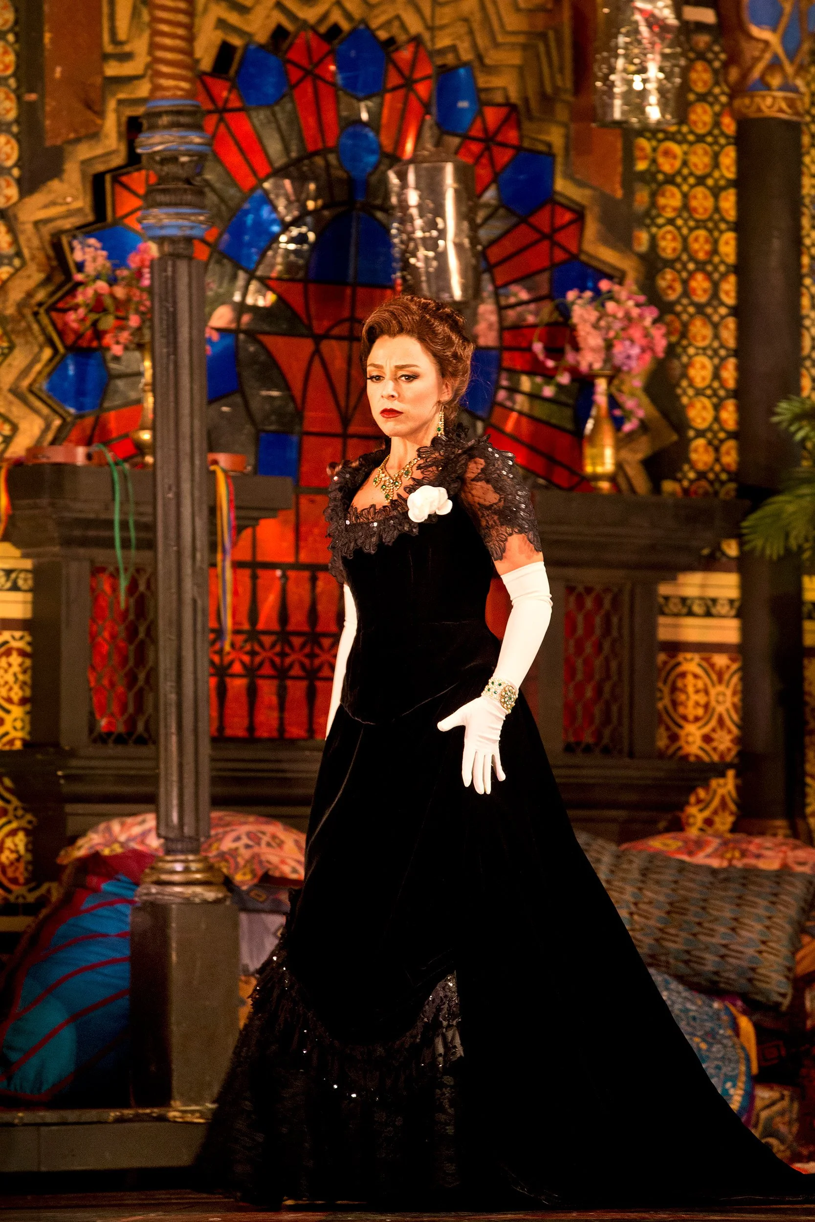 OATraviata_creditJeffBusby7.jpg