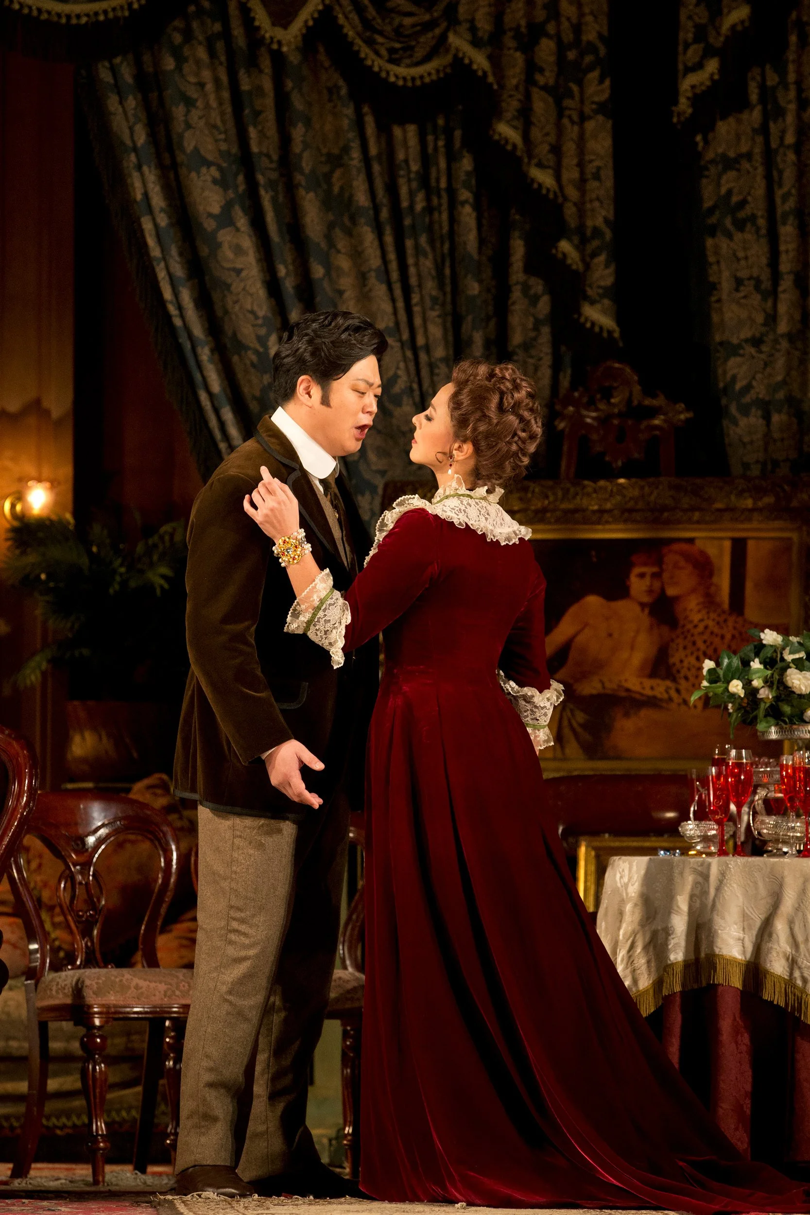 OATraviata_creditJeffBusby2.2.jpg