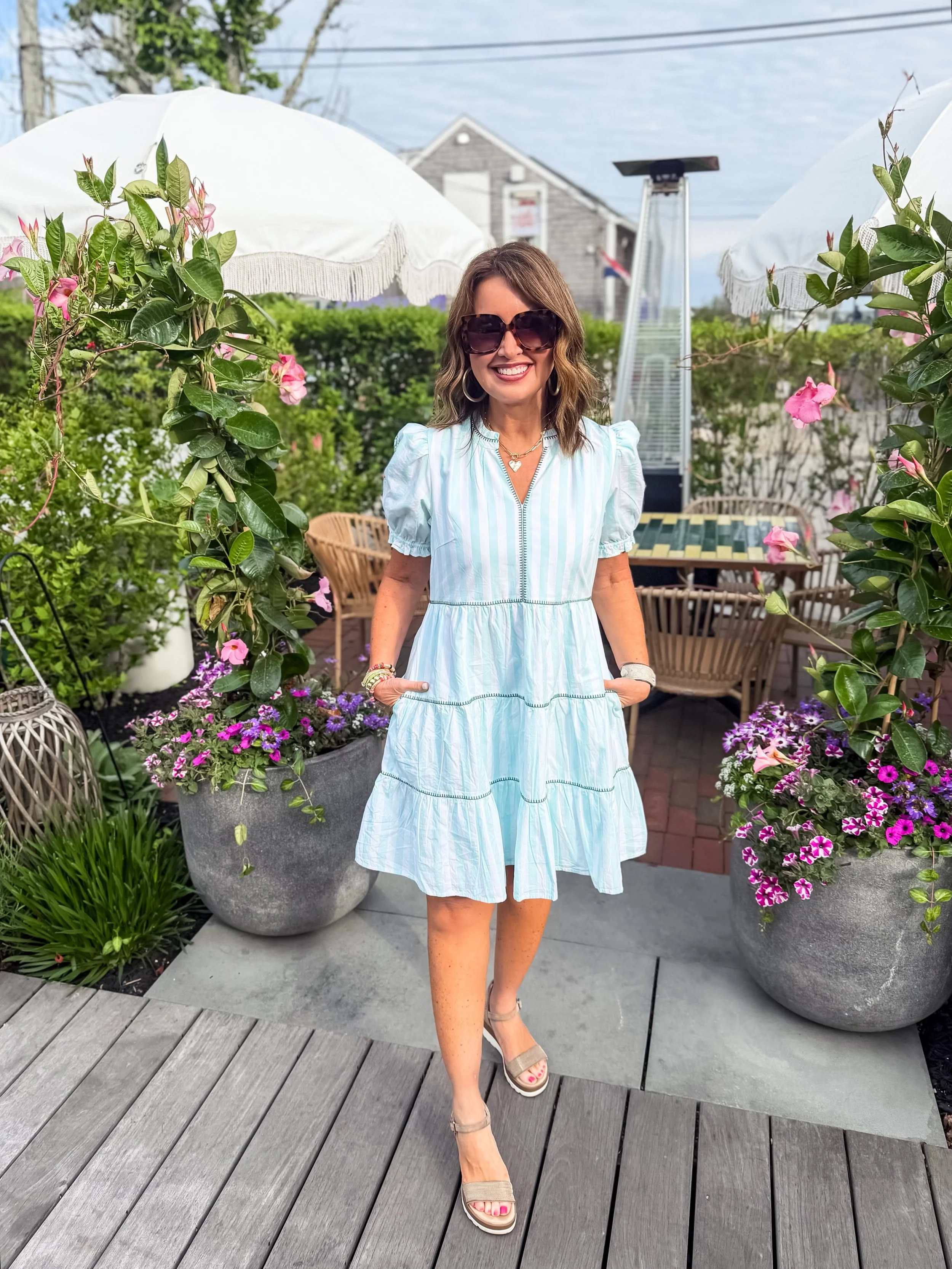 ⛵️Martha&rsquo;s Vineyard Recap⛵️
Such a beautiful place! Save &amp; share this post if you&rsquo;re planning a trip!

1/ Cocktails &amp; apps at @pelicanclubmvy
2/ Best French onion soup I&rsquo;ve ever had at Newes of America (oldest restaurant in 