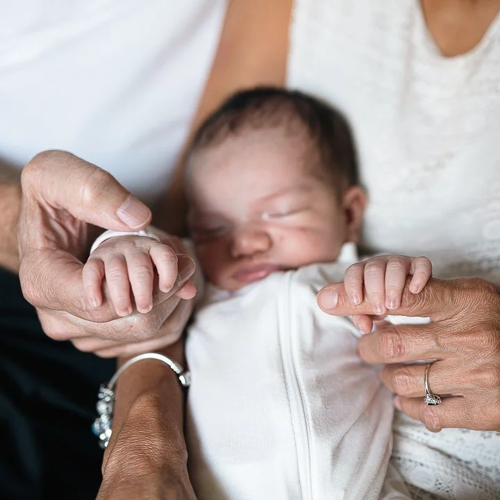 How precious is this grandparents/first grandchild moment 🥰