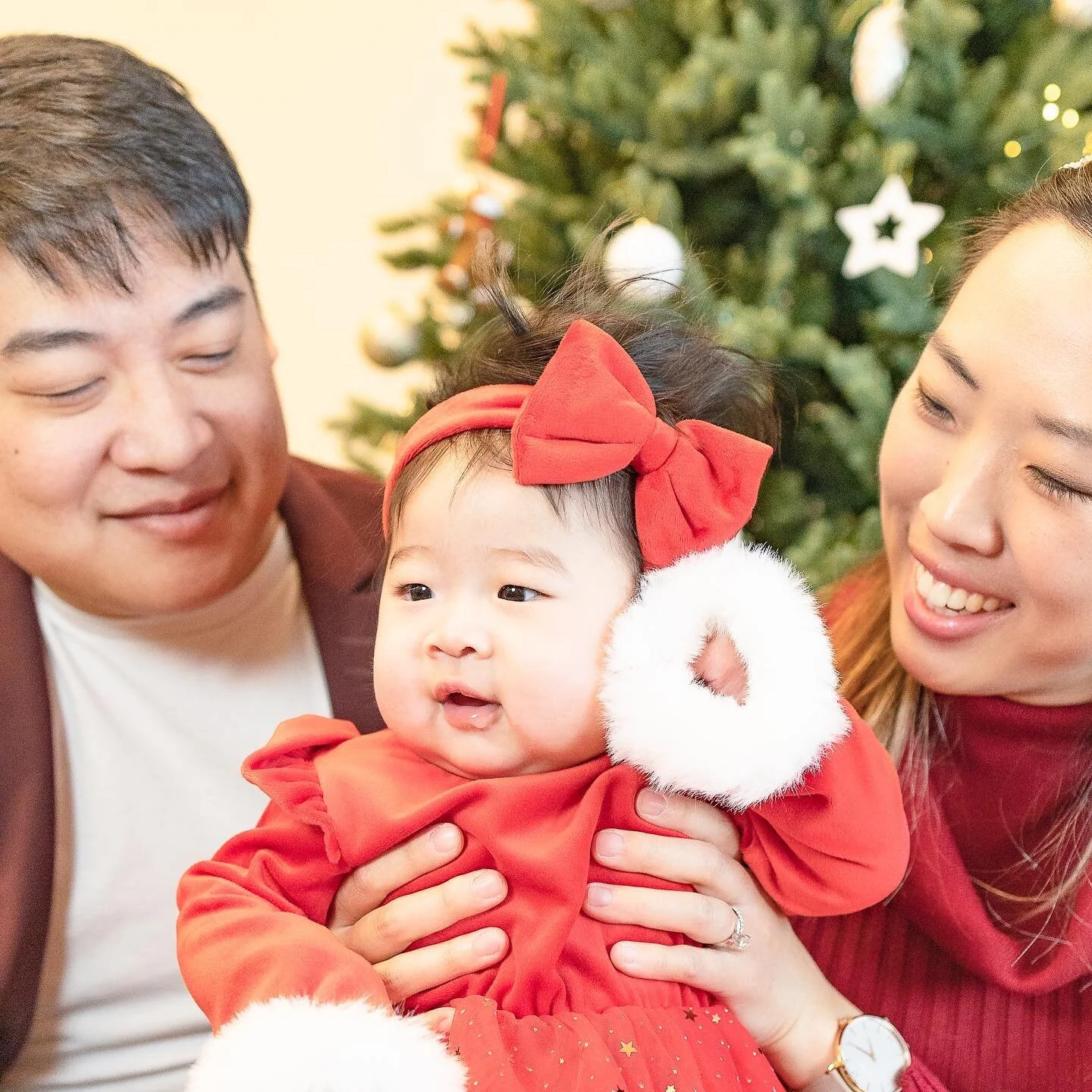 Ring, ring. Santa is calling!

How adorable is little Aria in her red dress and red bow? Can&rsquo;t get enough of her 😍