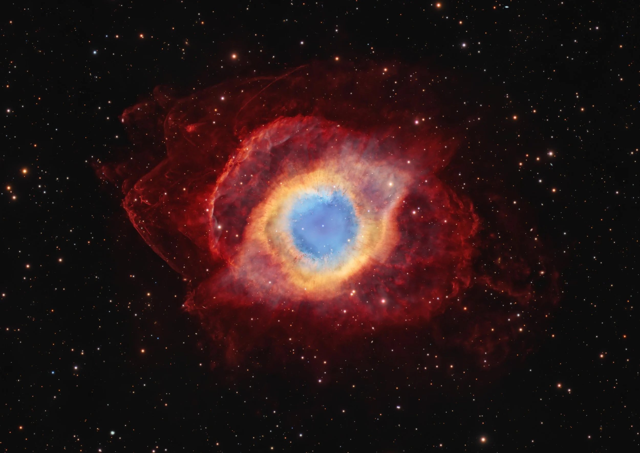 he Helix Nebula in Unprecedented Depth