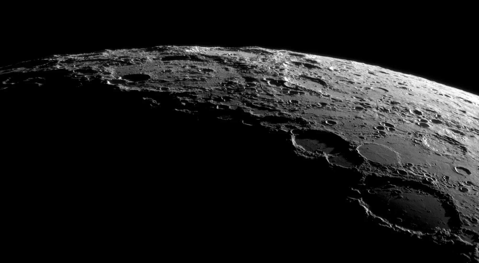 Bailly, Le Gentil, Drygalski i Hausen  14.09.2020r_05.10_TS152F2270_ASI290MM_Halpha 35nm_Multistacking 8x_105%....jpg