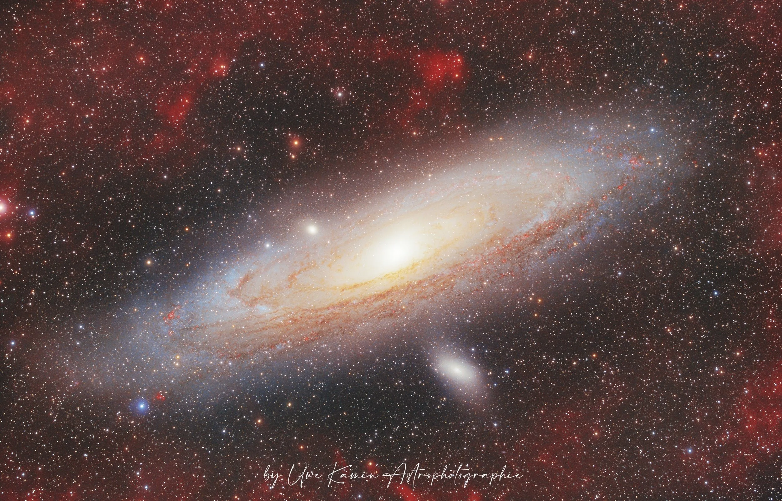 M31 The great Andromeda galaxy in hydrogen dust