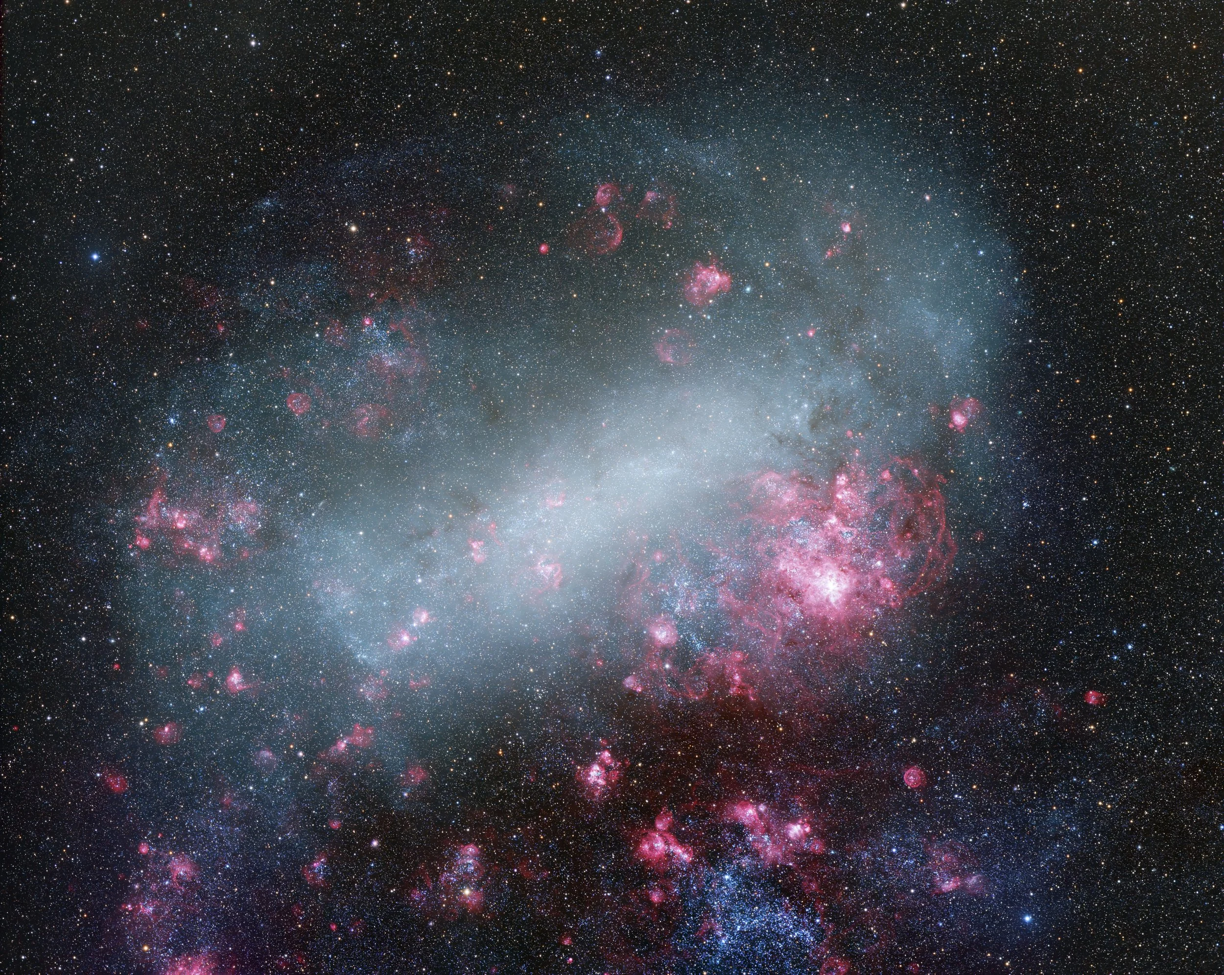 The Large Magellanic Cloud in HLRGB and HDR