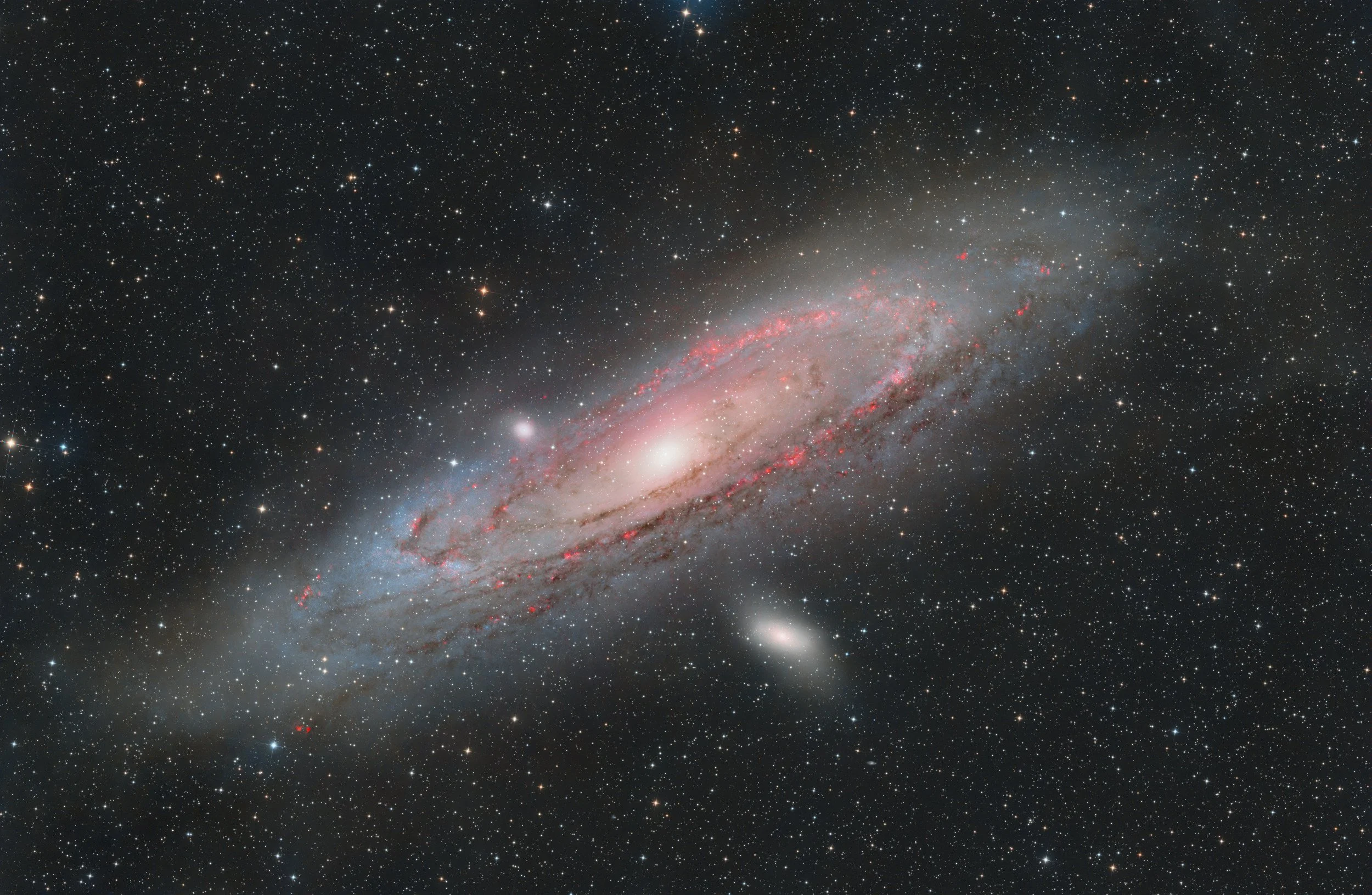 The Glowing Beauty of Andromeda