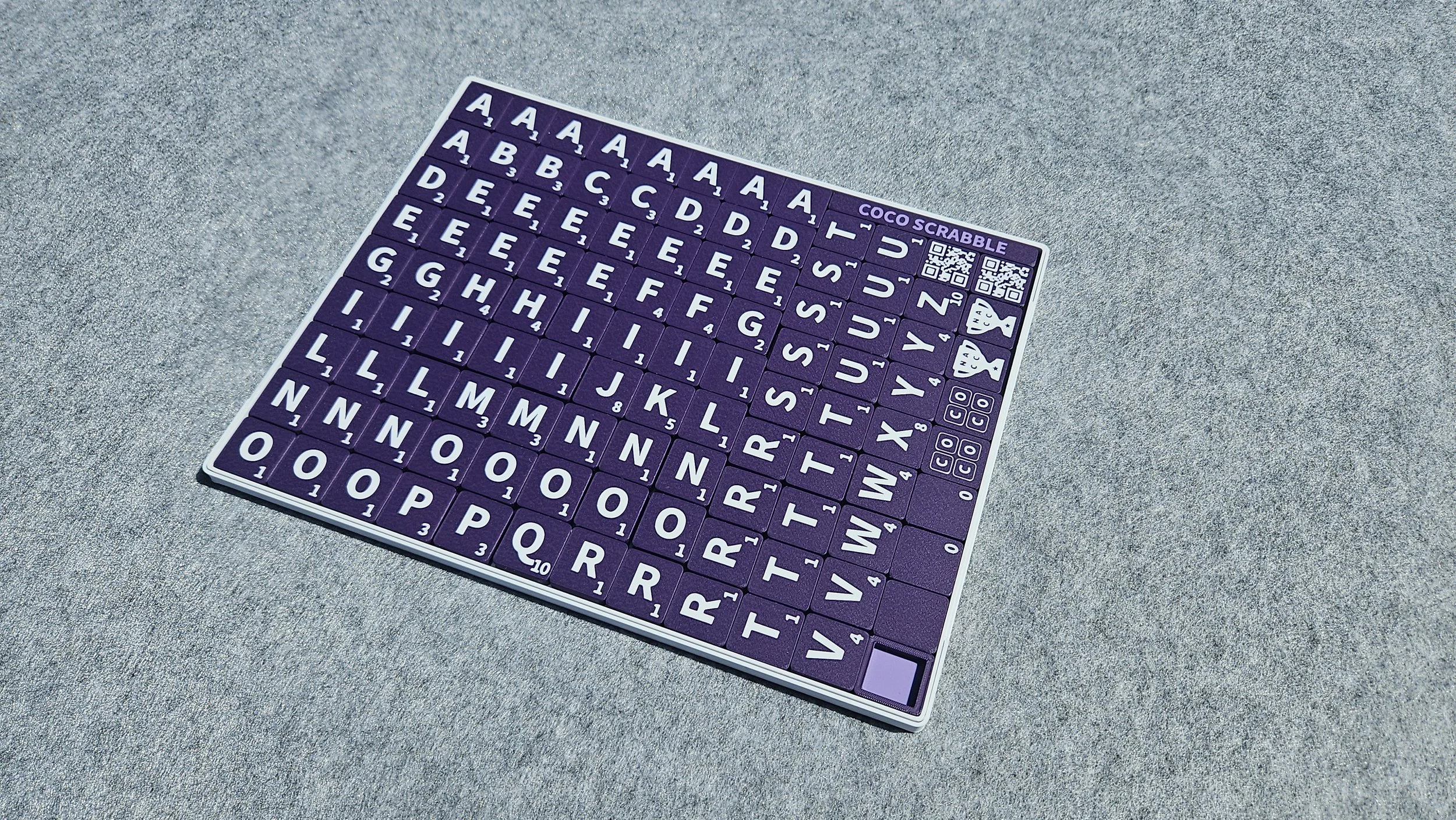 tiles_wht_on_pur.jpg