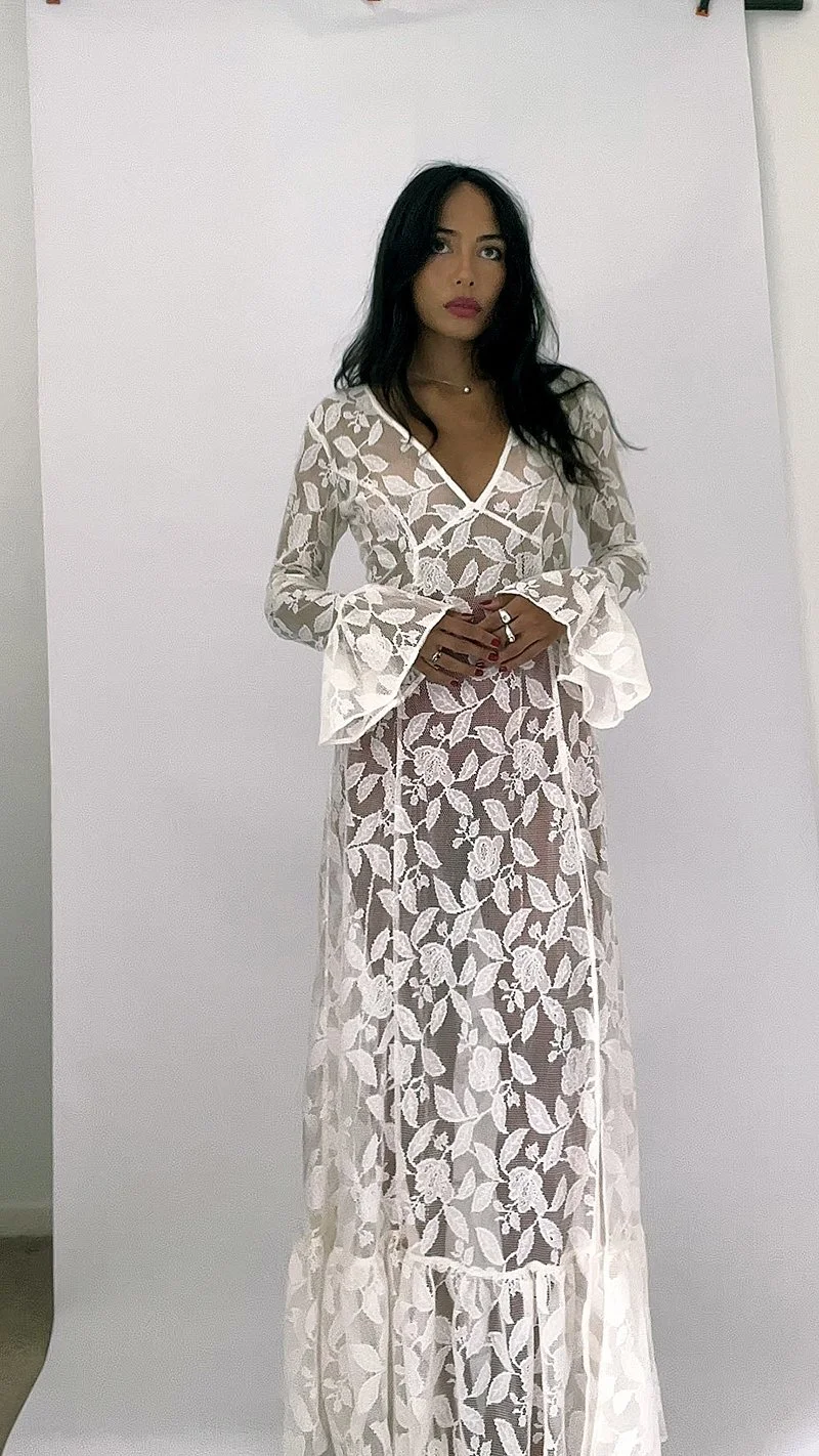 merlindress-creamlace-styling10.0.jpg