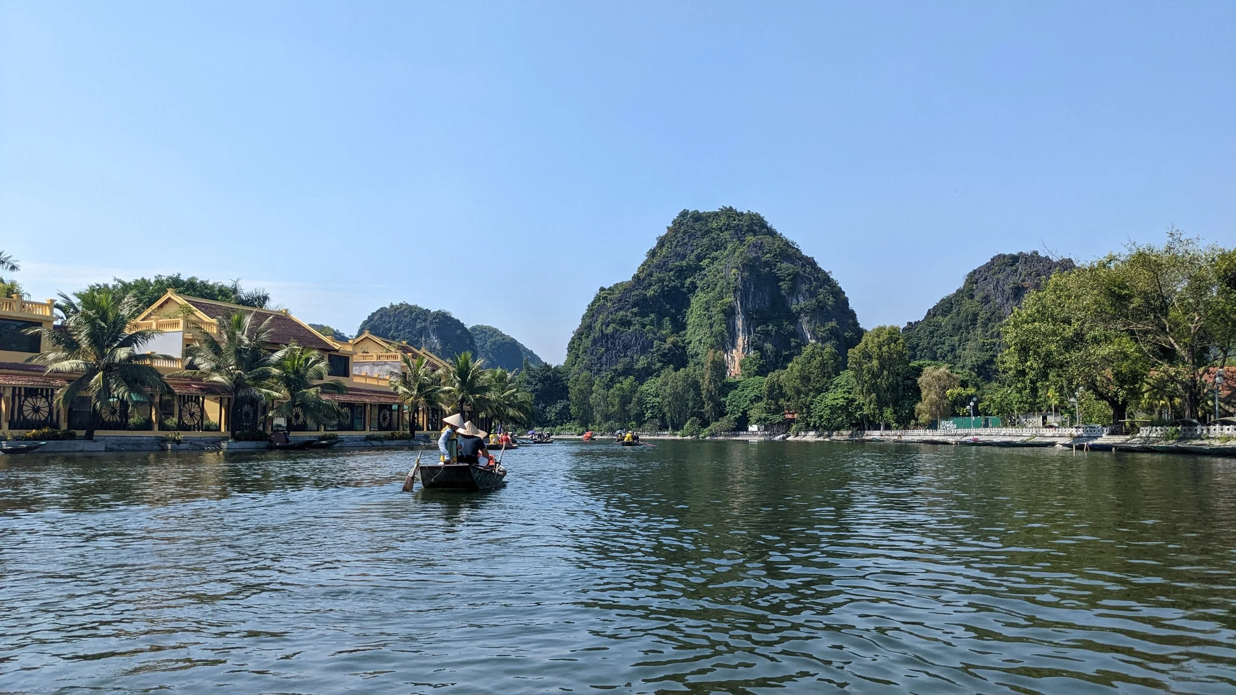Tam Cốc