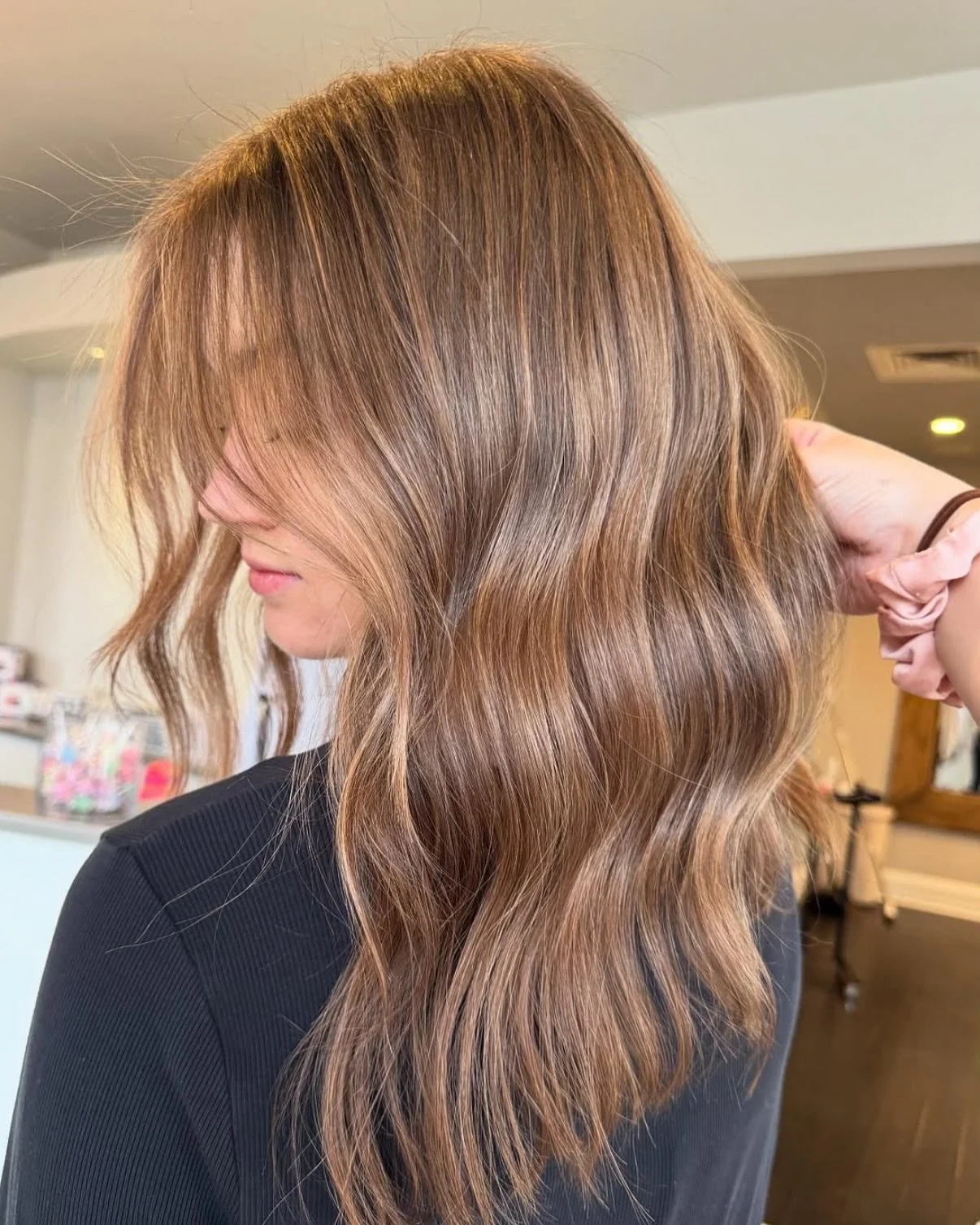 We are your hair hype girls over here 🙋🏽&zwj;♀️

Looking for a change? Well look no further, because our girls are going to help make your #HairGoals a reality &mdash; swipe to see the &ldquo;before&rdquo; on this gorgeous color transformation by o