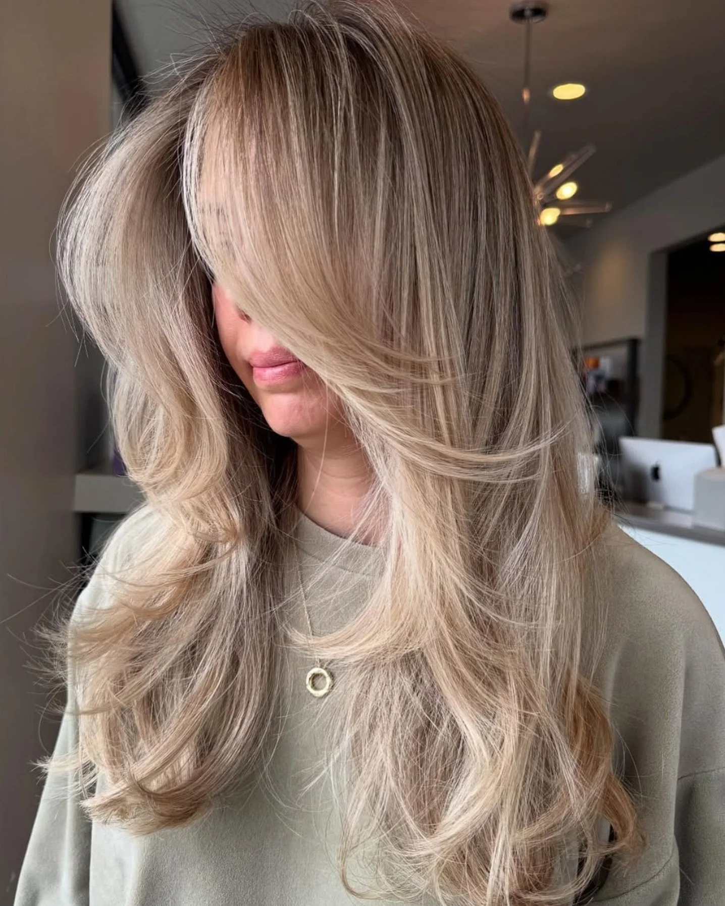 It&rsquo;s starting to feel like spring this week, so you might as well just book the appointment and get the hair to match 🌸☺️

Stylist: @styled_by_alexandriac