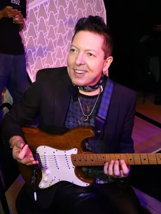 Another one for the books, 2025 was a doozy but an important year. Despite ongoing challenges and major shifts, I spent a lot of time reflecting and healing old wounds while focusing energy on moving my life forward meaningfully and powerfully. I am 