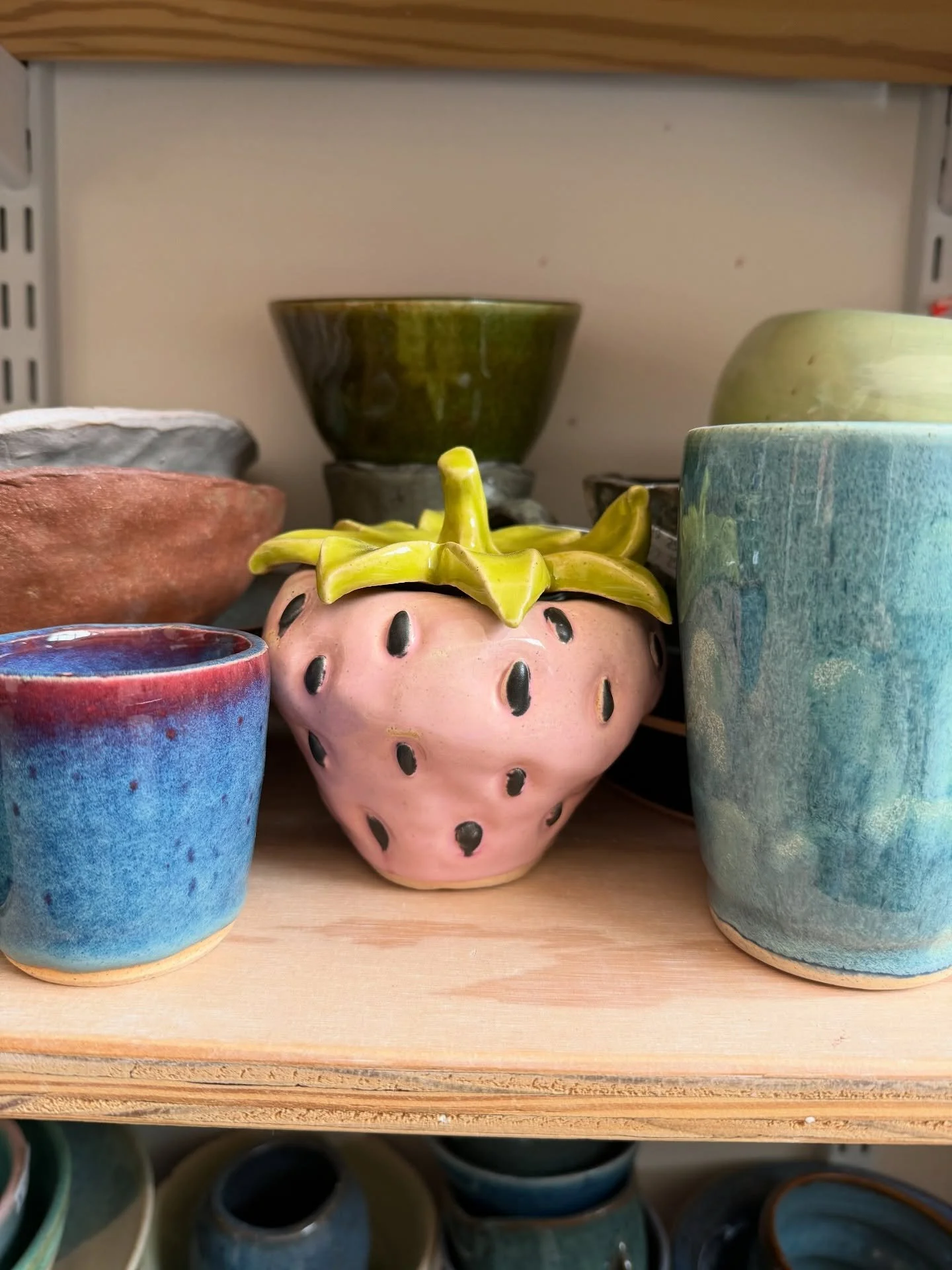 Attention Summer Semester Students! We are closed for cleaning from August 31st-September 13th. However, We have pick up and glaze days during the break where you can schedule time to glaze or just swing by to pick up your work. There are so many gor