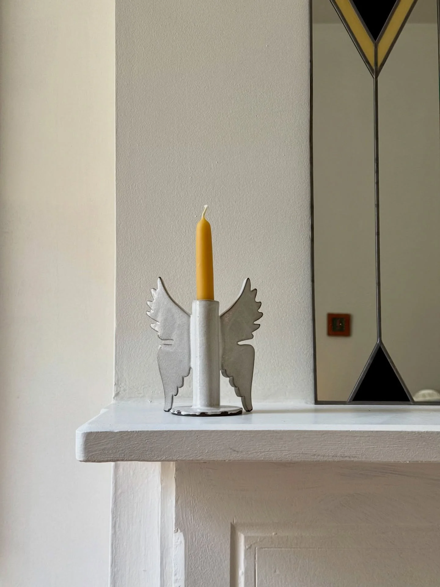 This Membership Monday we&rsquo;re highlighting Clay Space member @rebeccargrant!
Rebecca is a Brooklyn-based ceramicist who was born and raised in Miami. Her functional hand-built work explores grief, nostalgia, spirituality, and the changing landsc