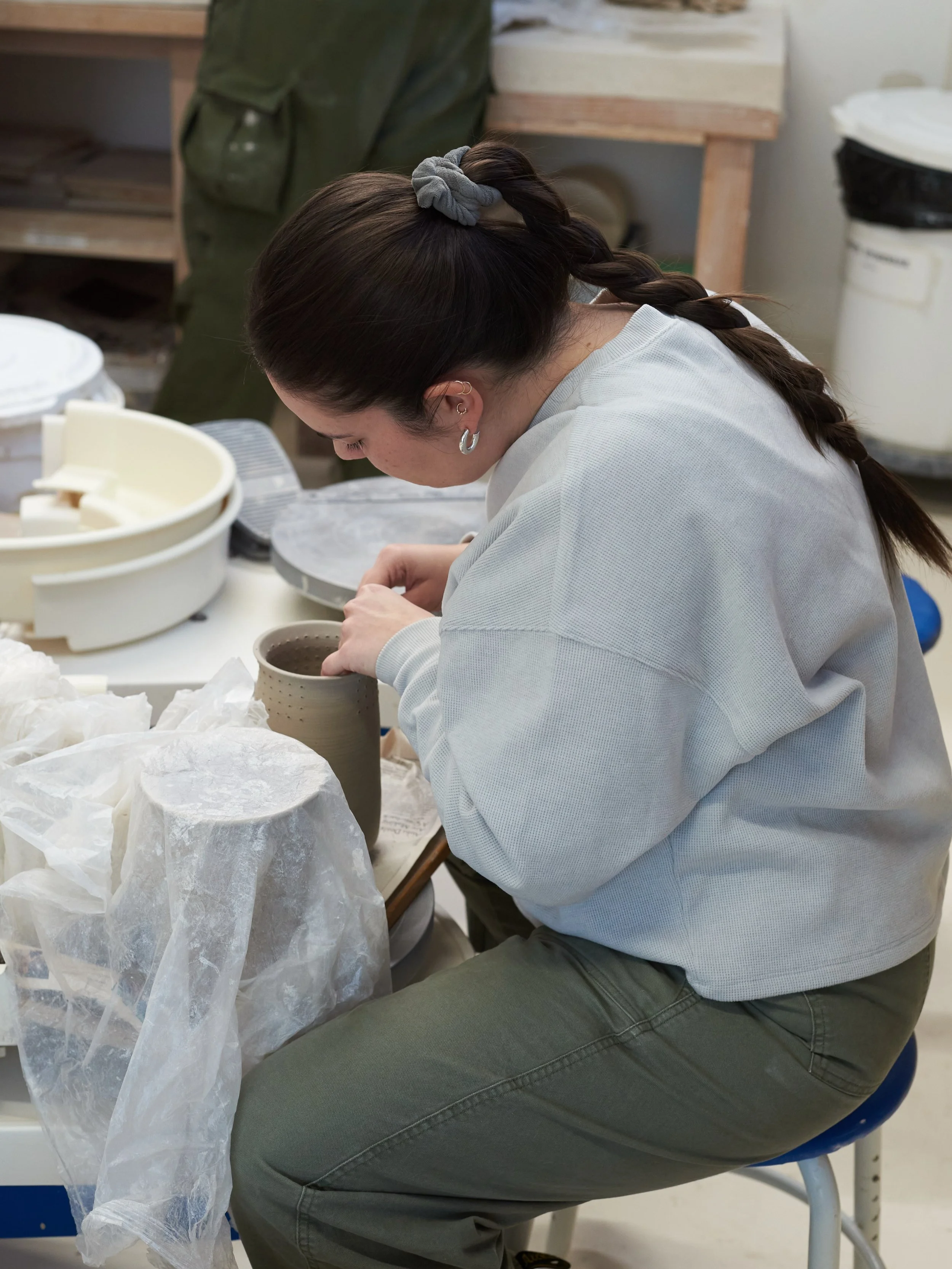 Summer semester sign ups are coming soon! Registration for our 8 week summer semester opens on May 28.

The summer semester runs from July 5 to August 29. Join us for wheel throwing, handbuilding, and combo classes for all experience levels. 

Set yo