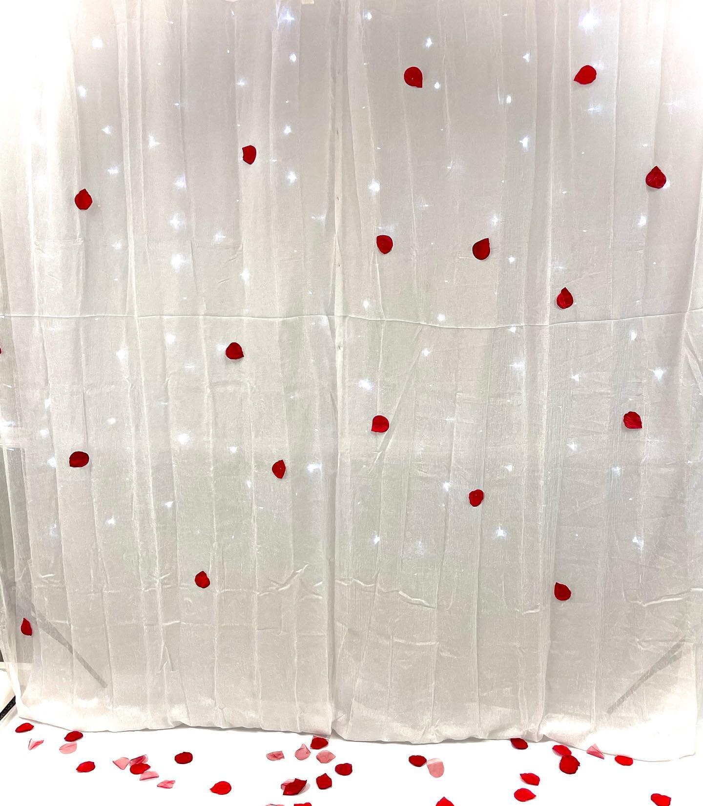 Valentine&rsquo;s Day backdrops have arrived at the Razdabar Photography Studio! 

Great for a Valentine&rsquo;s date, children&rsquo;s photos or a sexy singles shoot. 

Also available for outside photographers at a reasonable hourly rate. Use of lig