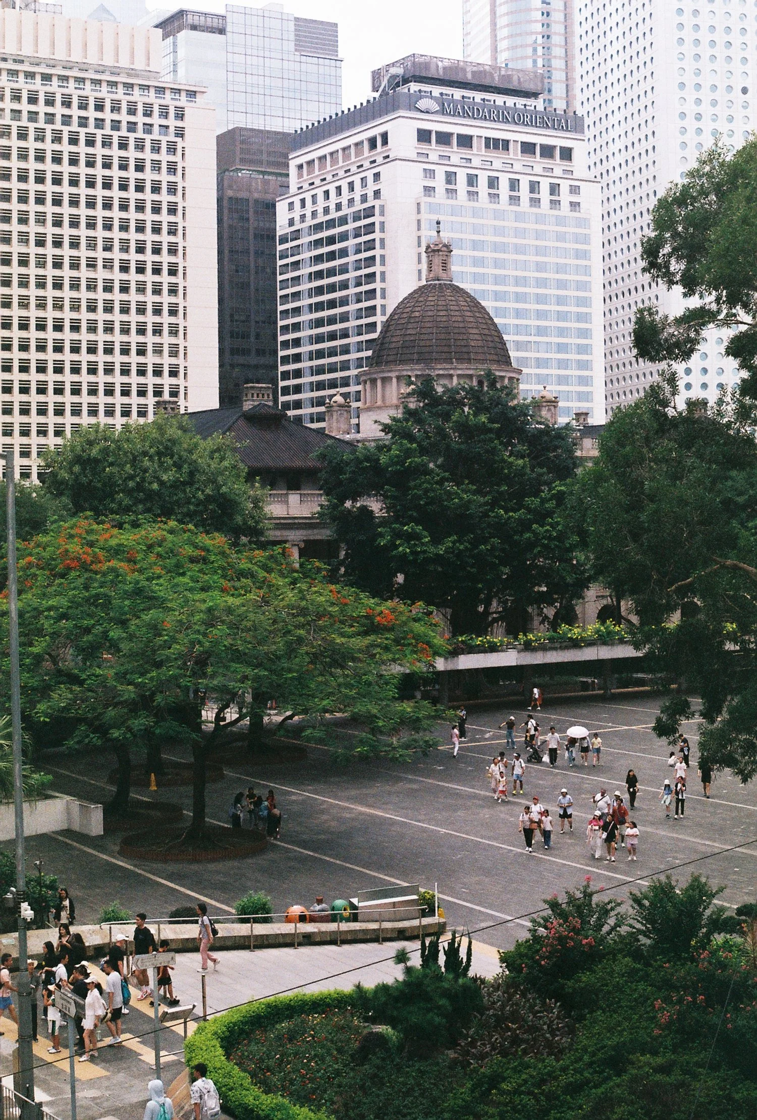 R1-02604-021A.JPG