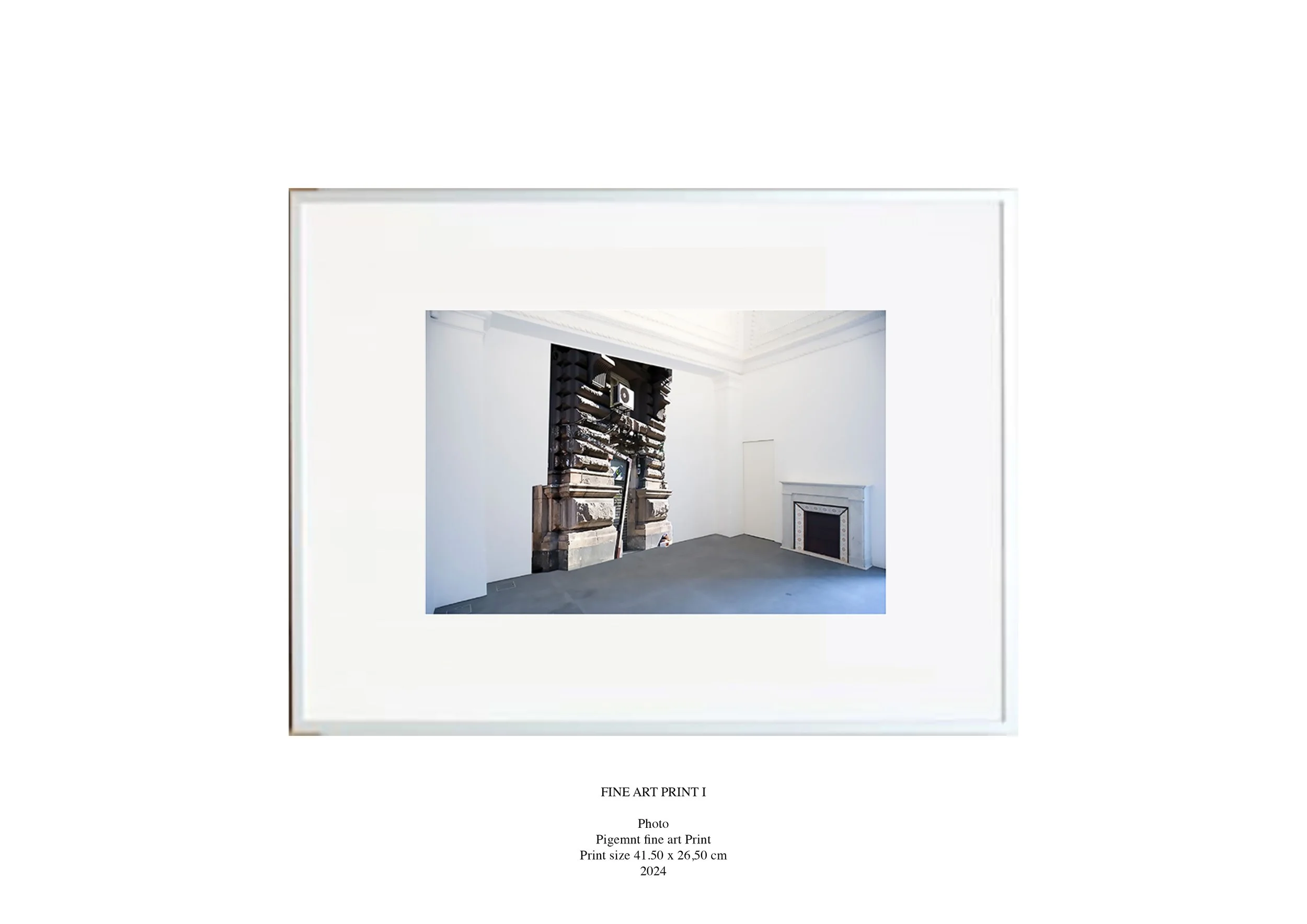  I seek discourse with philosophical ideas and theories of Leibniz and Deleuze, as well as with references to art (land art), such as Robert Smithson's work  Incidents of Mirror-Travel in the Yucatan  (1969), Michael Heizer's  Double Negative , or Ma