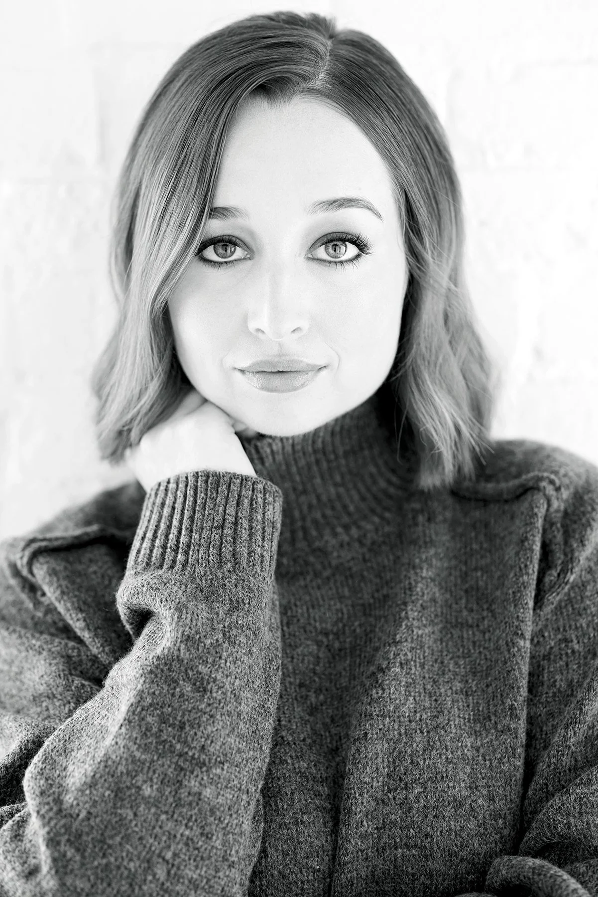 F_CamrynWarner_42878_B&W.jpg