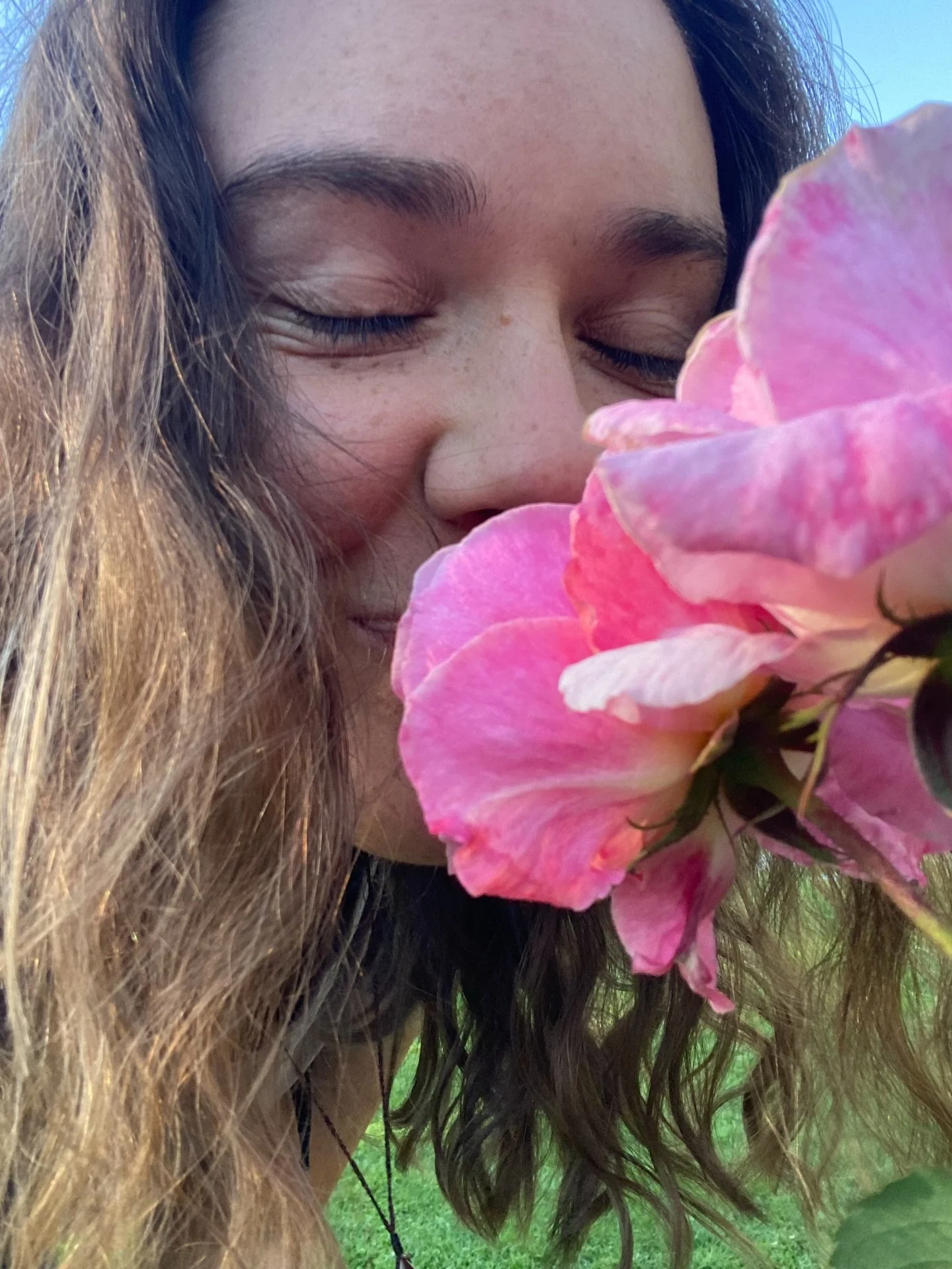 Queenstown you are delicious 🥹🤍

So much heart opening, liberation, joy, beauty, power, strength. It cracked me open to receiving more beauty and welcoming in new experiences. I feel so provided for, so held, so met. 

Patterns were illuminated to 