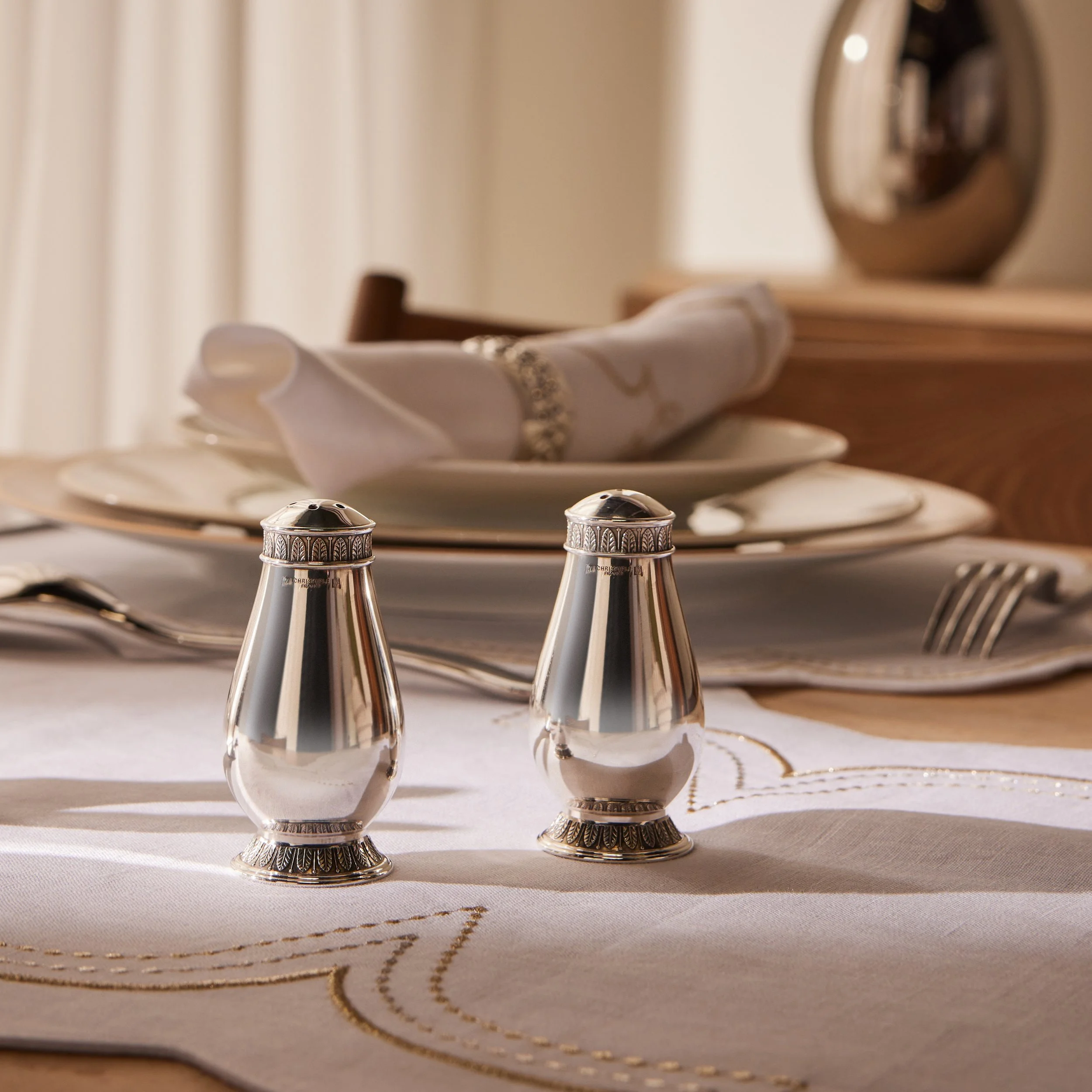 TOP_PLP_BANNER_SQUARE_SALT-AND-PEPPER-SHAKER.jpg