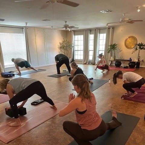 Did you know? 🧠
Just 10 minutes of yoga can boost your mood and calm your mind.
Small habits = big shifts.