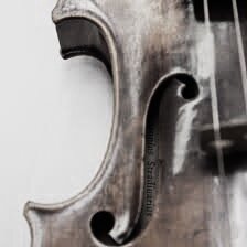 Jesse Jones: AMORPHIA, for solo viola