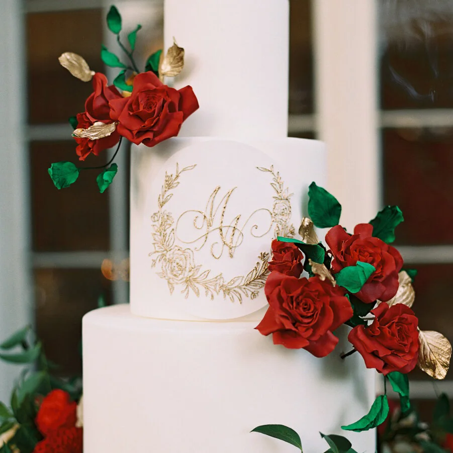 Monogram_Cake_Megan_Nathan.jpg