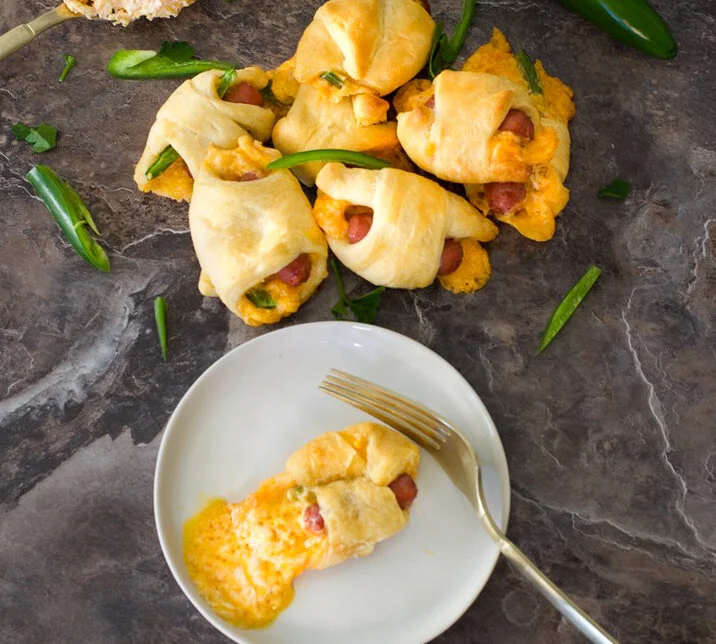 Jalapeno Popper Pigs in a Blanket — no one leaves hungry