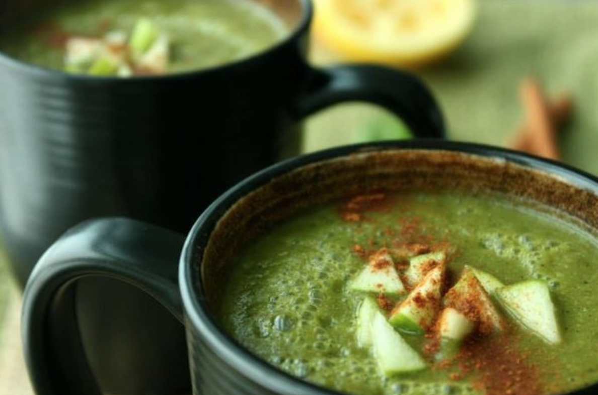 Apple Pie in a Mug (Winter Smoothie) - Vegan, Gluten Free