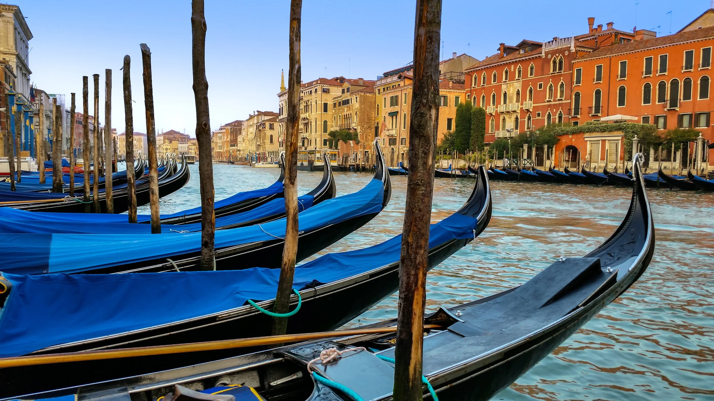 Gondolas-.jpg