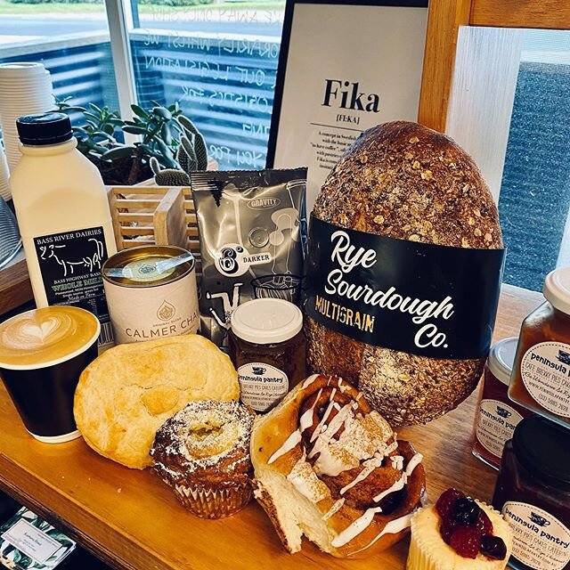 Come and fill your pantry at Peninsula Pantry! Local milk and bread, house made jams and relishes, freshly baked pastries, pies and cakes. Coffee, chai, and take home meals #ryesourdough #peninsulapantry #morningtonpeninsula #rye #patisserie #buyloca