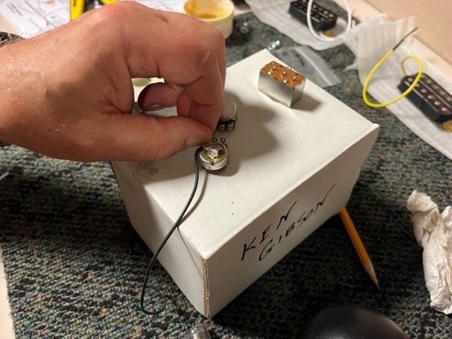 Attaching wire to the tone pot